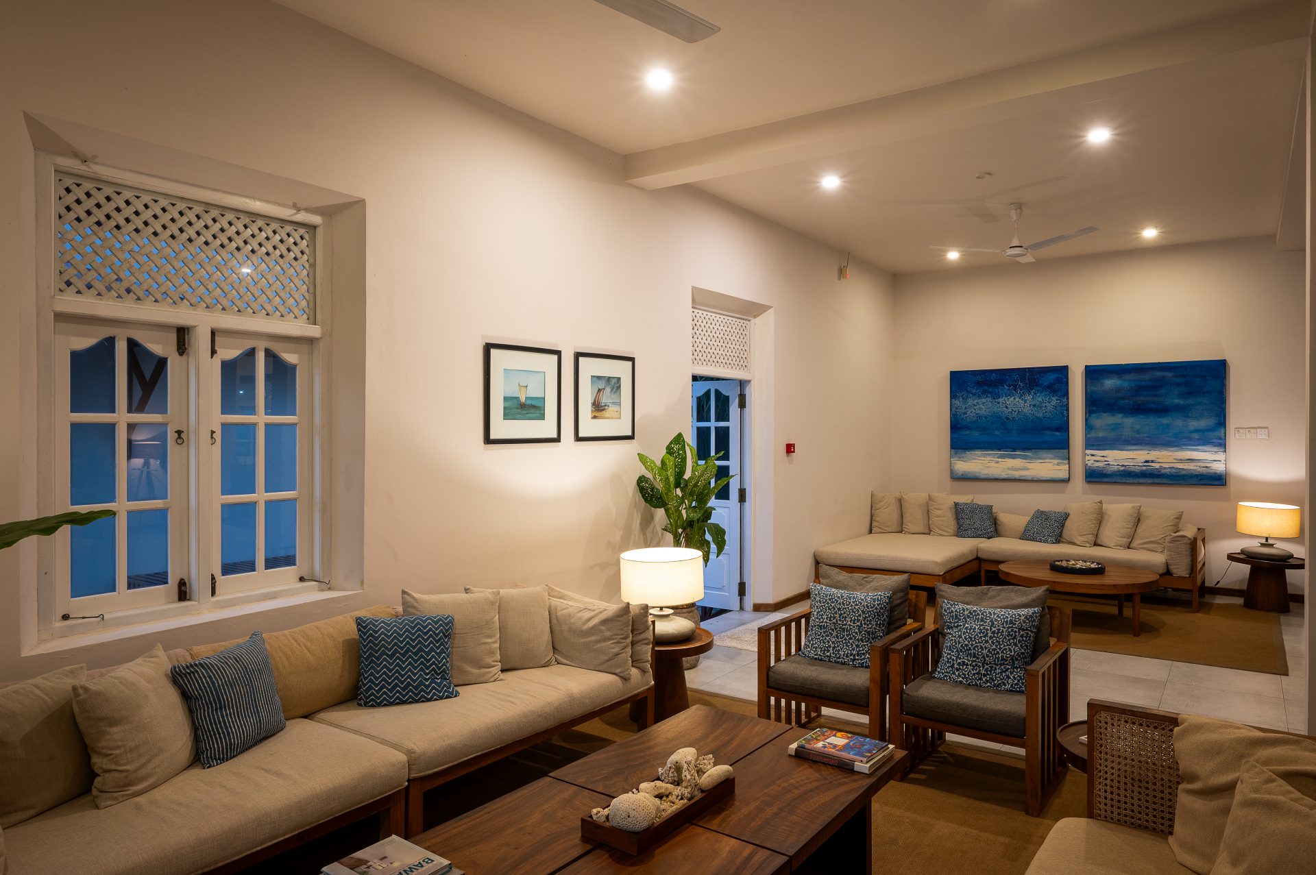 Luxury_Villa_Living_Unawatuna_Beach_Villa_Sri_Lanka26 Unawatuna Beach Villa Lounge