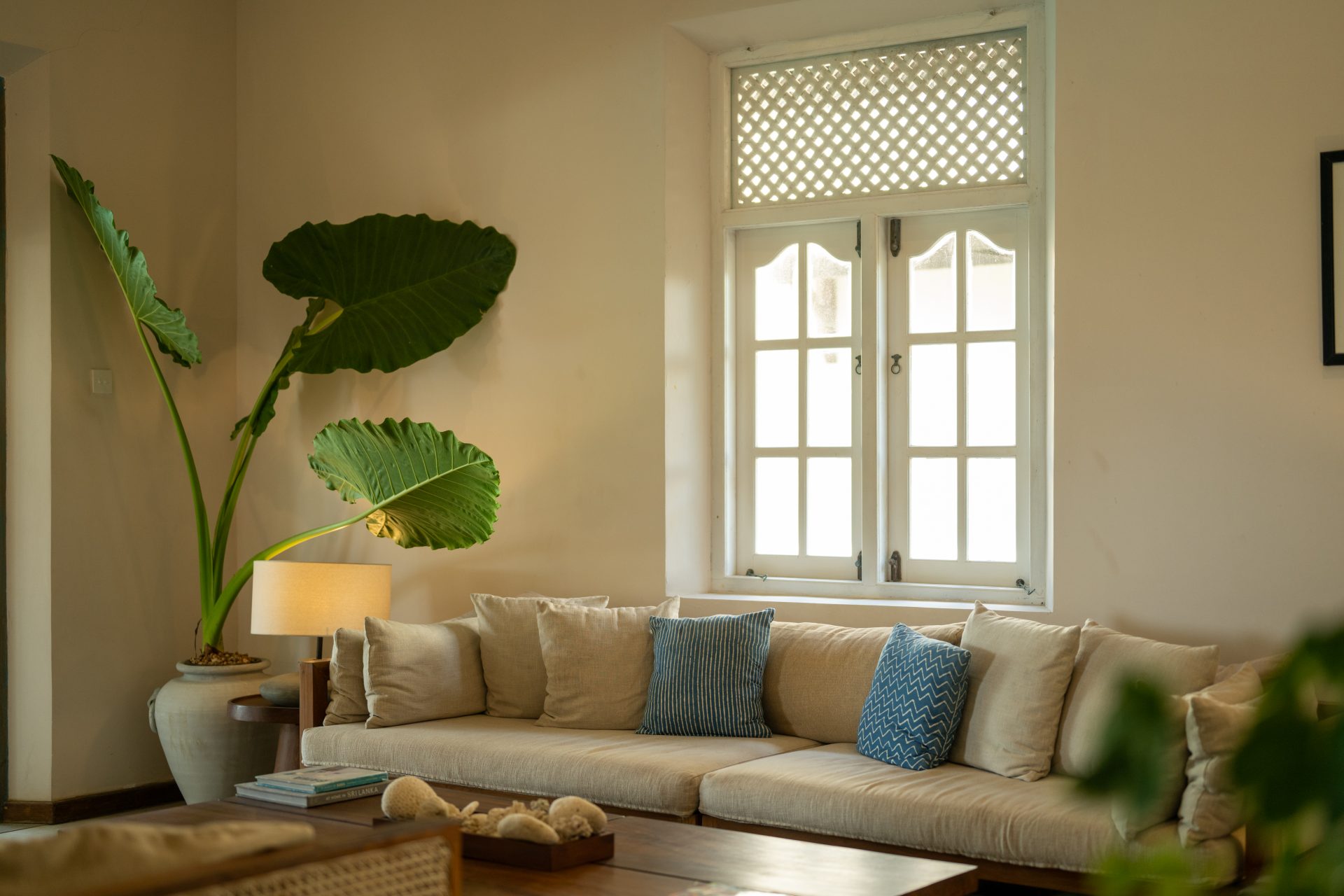 Luxury_Villa_Living_Unawatuna_Beach_Villa_Sri_Lanka38 Unawatuna Beach Villa Living Area