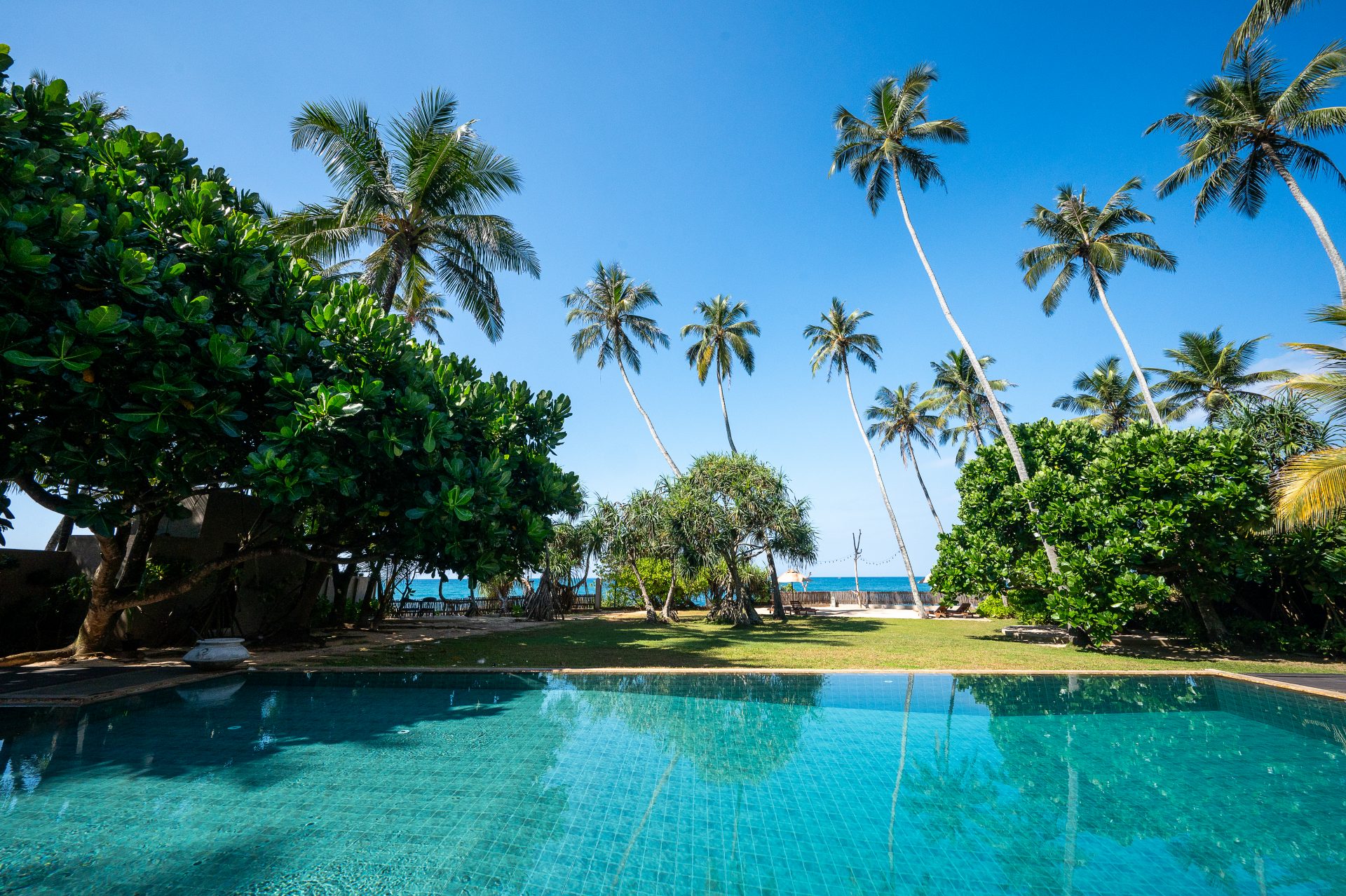 Luxury_Villa_Living_Unawatuna_Beach_Villa_Sri_Lanka41 Unawatuna Beach Villa Pool and Gardens