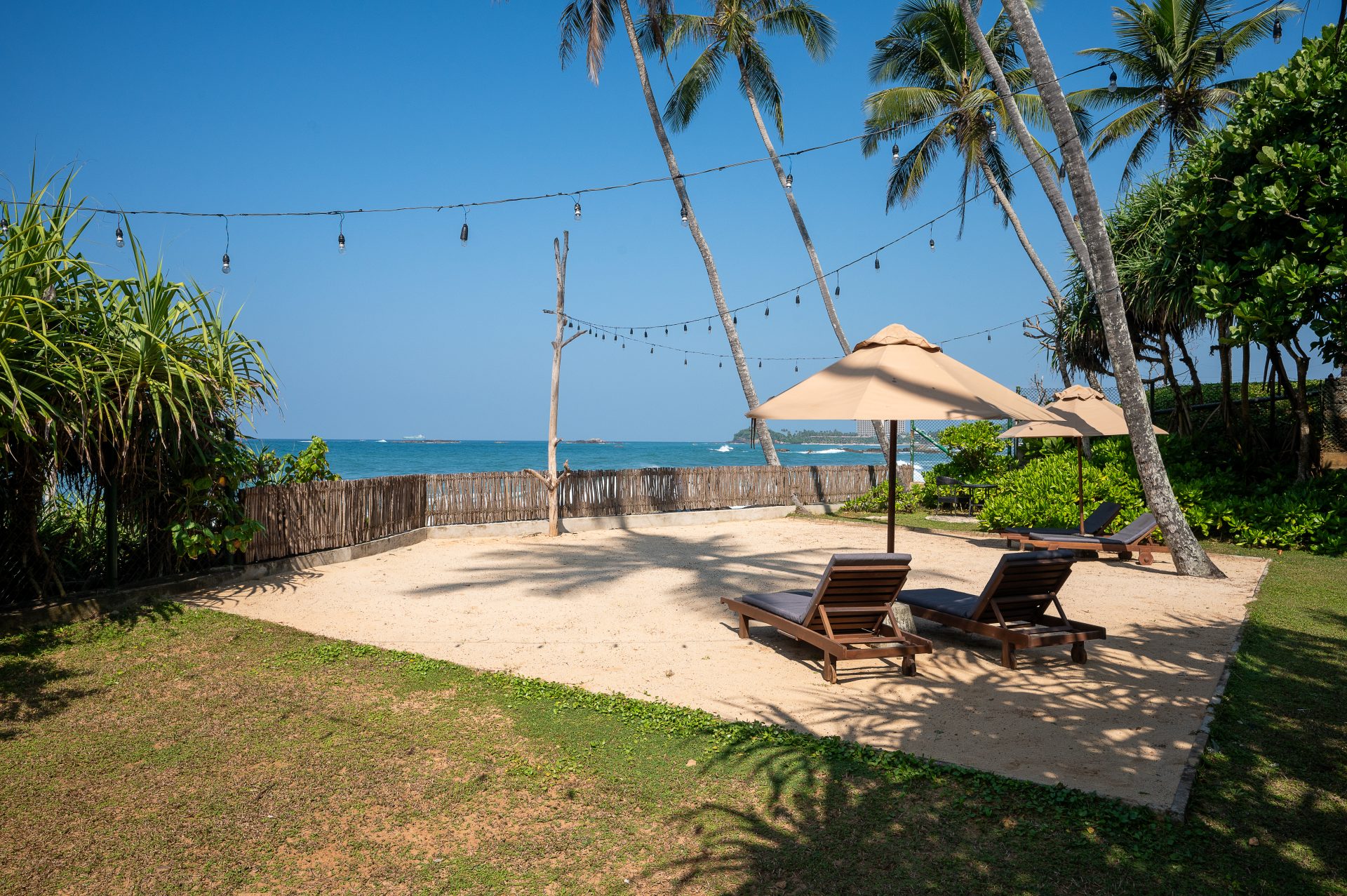 Luxury_Villa_Living_Unawatuna_Beach_Villa_Sri_Lanka44 Unawatuna Beach Villa Gardens