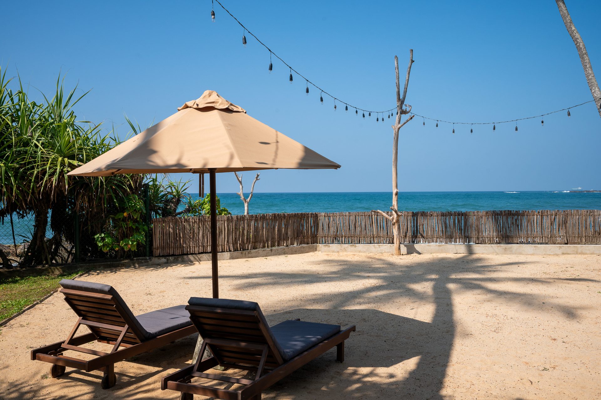 Luxury_Villa_Living_Unawatuna_Beach_Villa_Sri_Lanka46 Unawatuna Beach Villa Gardens