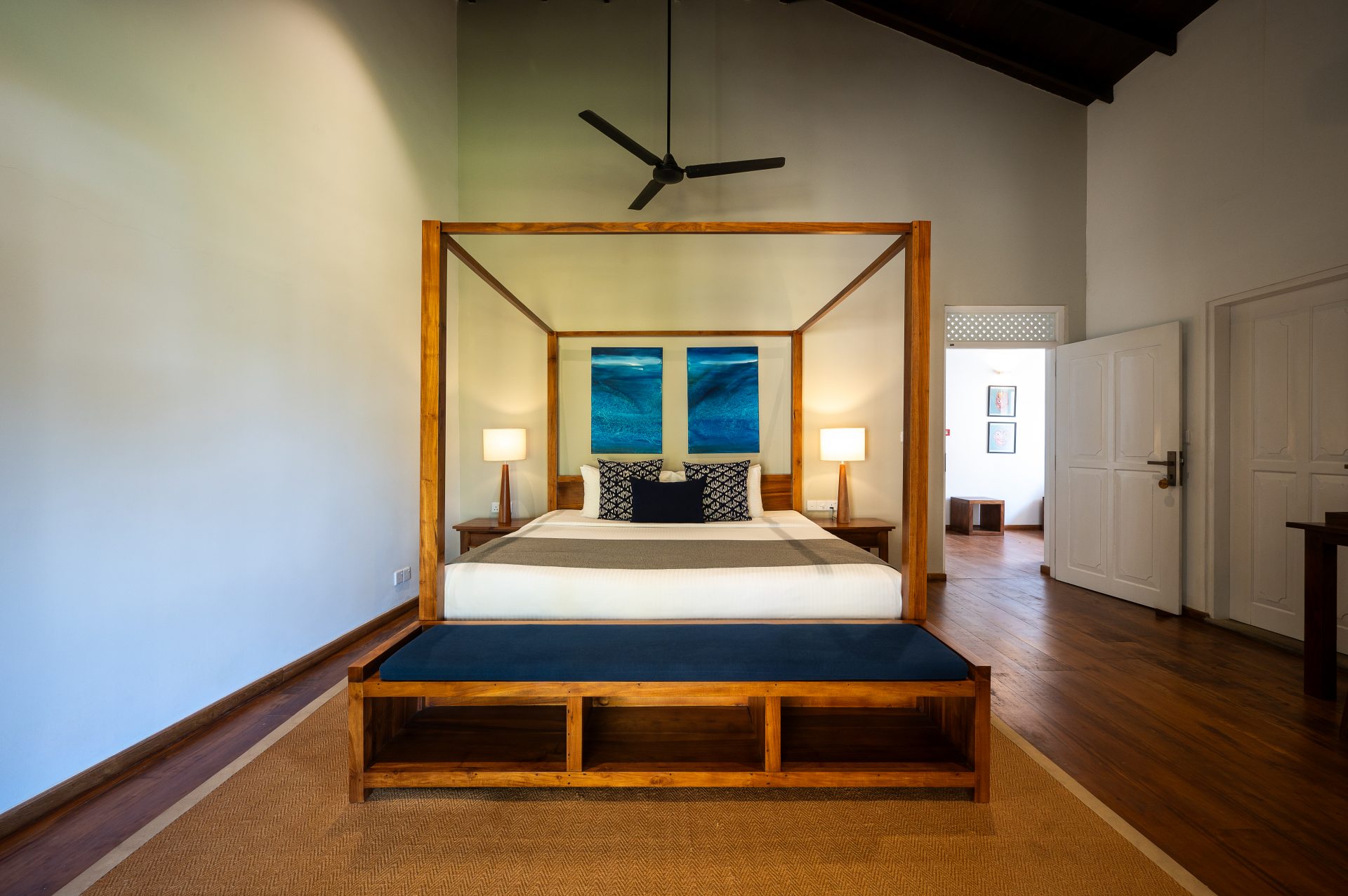 Luxury_Villa_Living_Unawatuna_Beach_Villa_Sri_Lanka72 Unawatuna Beach Villa Bedroom