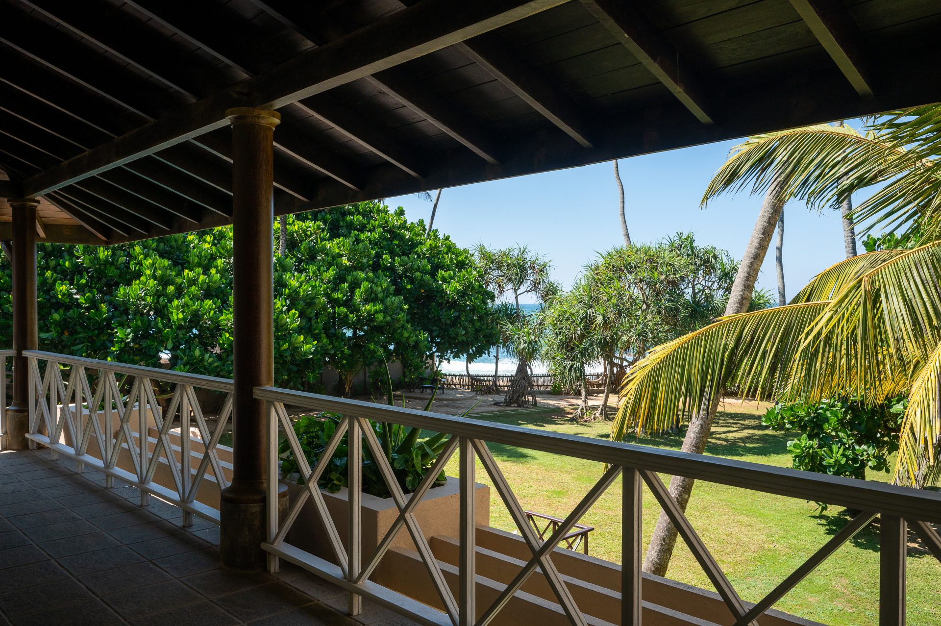 Luxury_Villa_Living_Unawatuna_Beach_Villa_Sri_Lanka73 Unawatuna Beach Villa Gardens