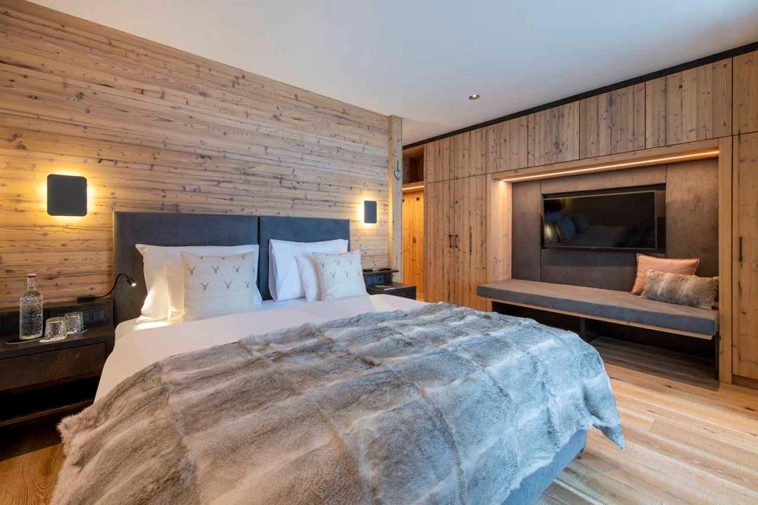 apartment-brunnenhof-1-lech-bedroom-2-1080-75