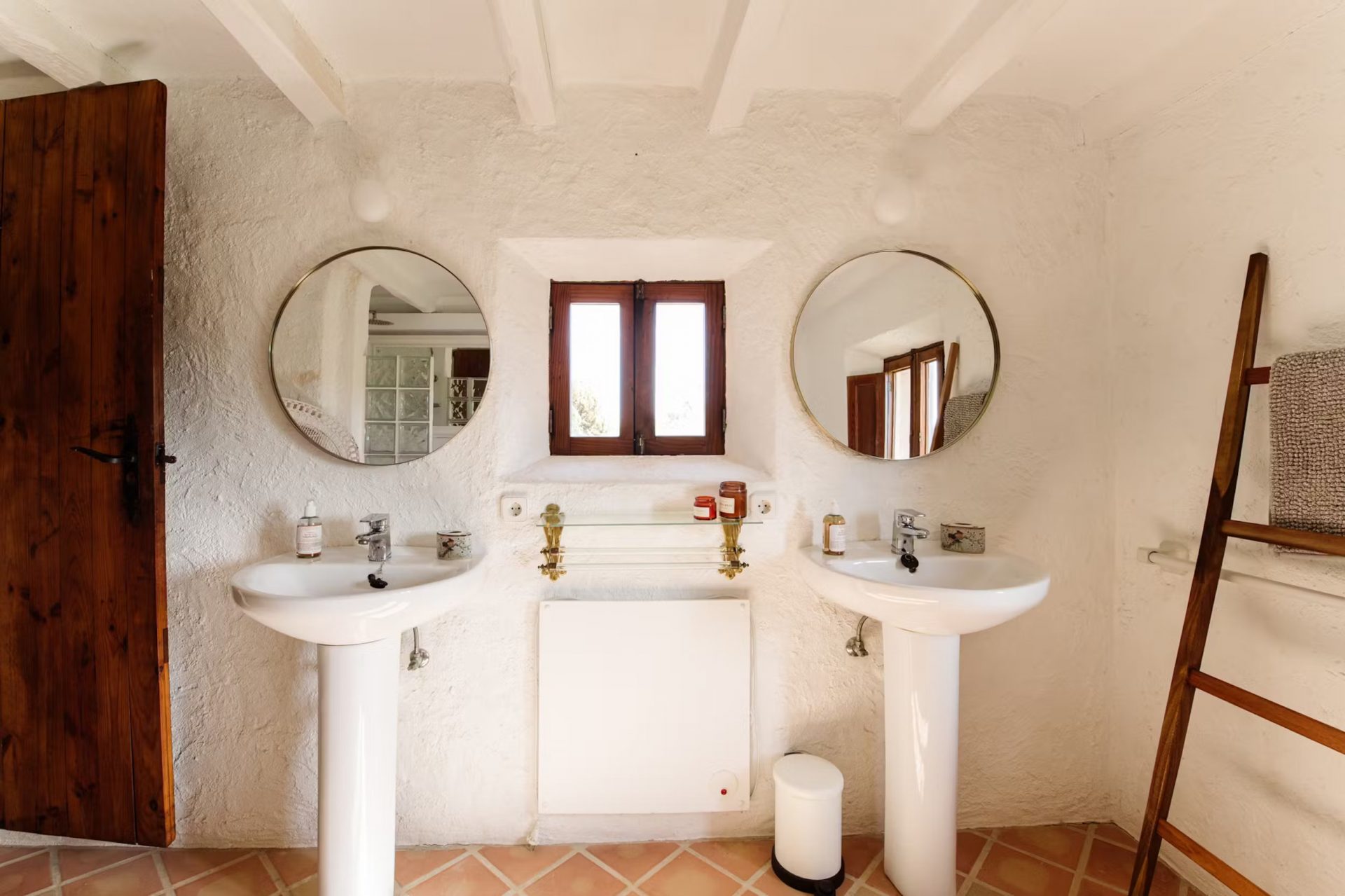 can_papaya_05042023_032334116