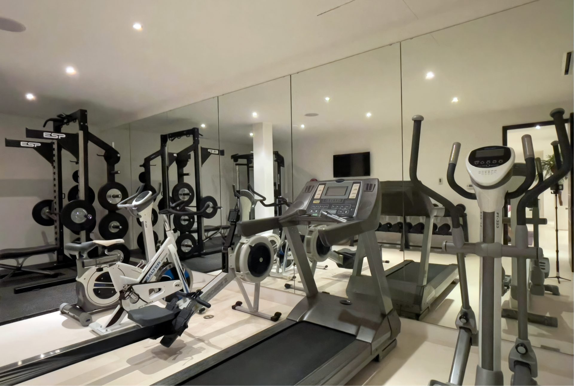 Copy of Beach-House-gym1-300dpi