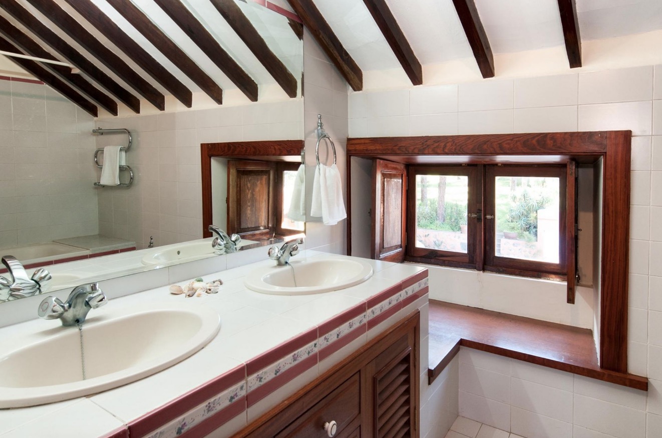 Screen Shot 2024-10-25 at 14.40.13