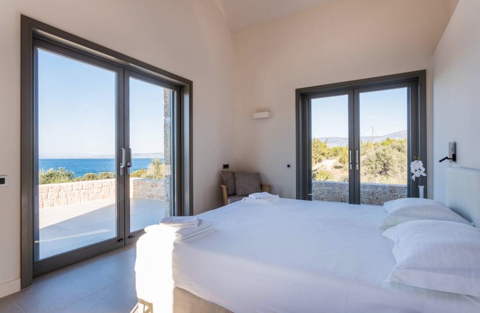 Luxury-Villa-Living-Villa-Olea-Porto-Heli-Greece-12