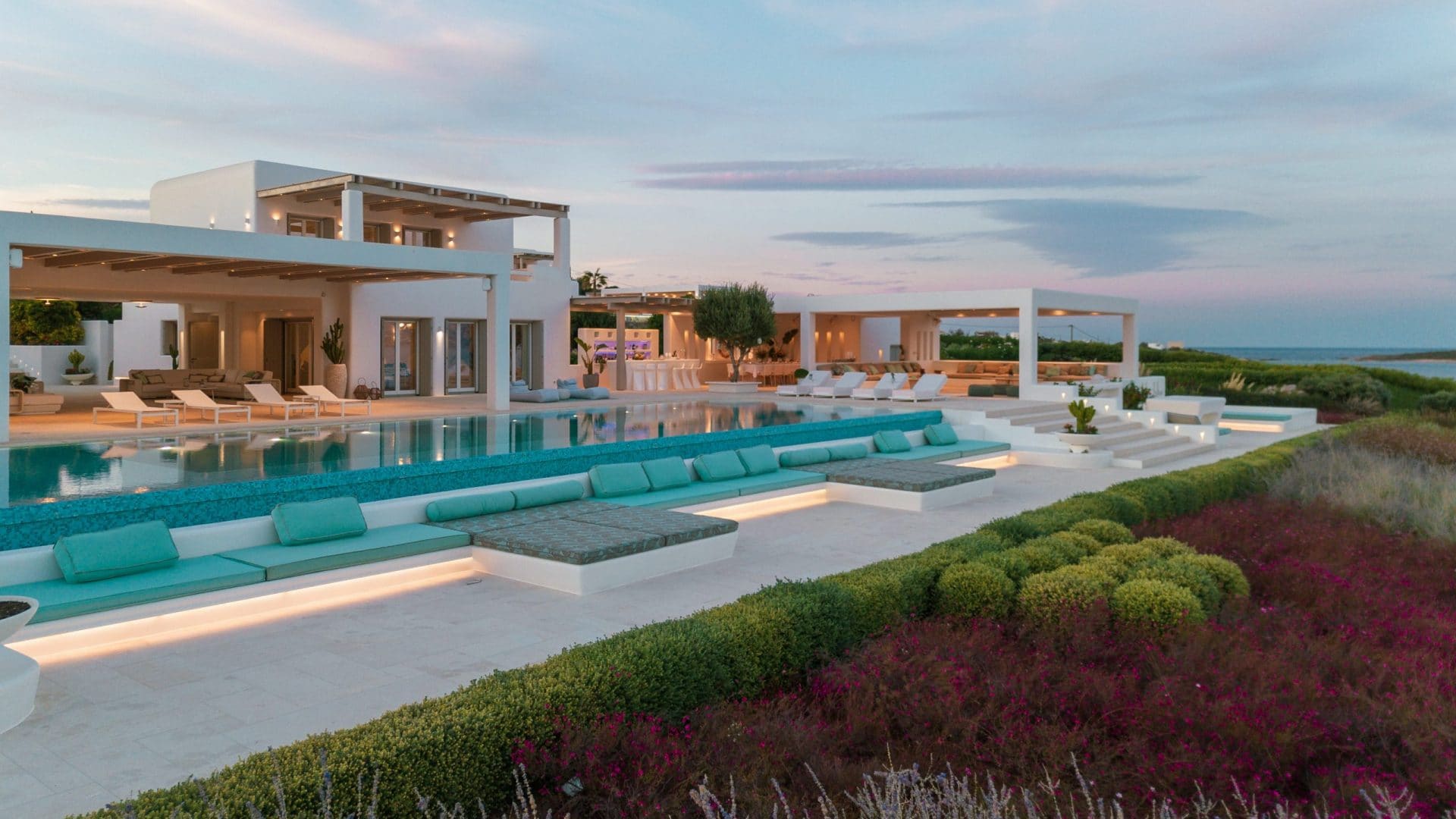 Luxury-Villa-Living-Paros-11-Bedrooms-Chivas-12