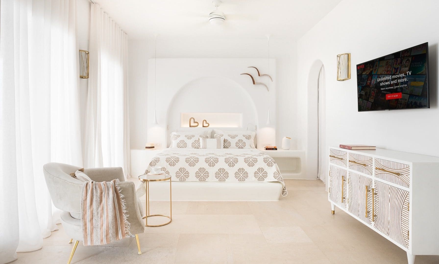 Luxury-Villa-Living-Paros-11-Bedrooms-Chivas-3