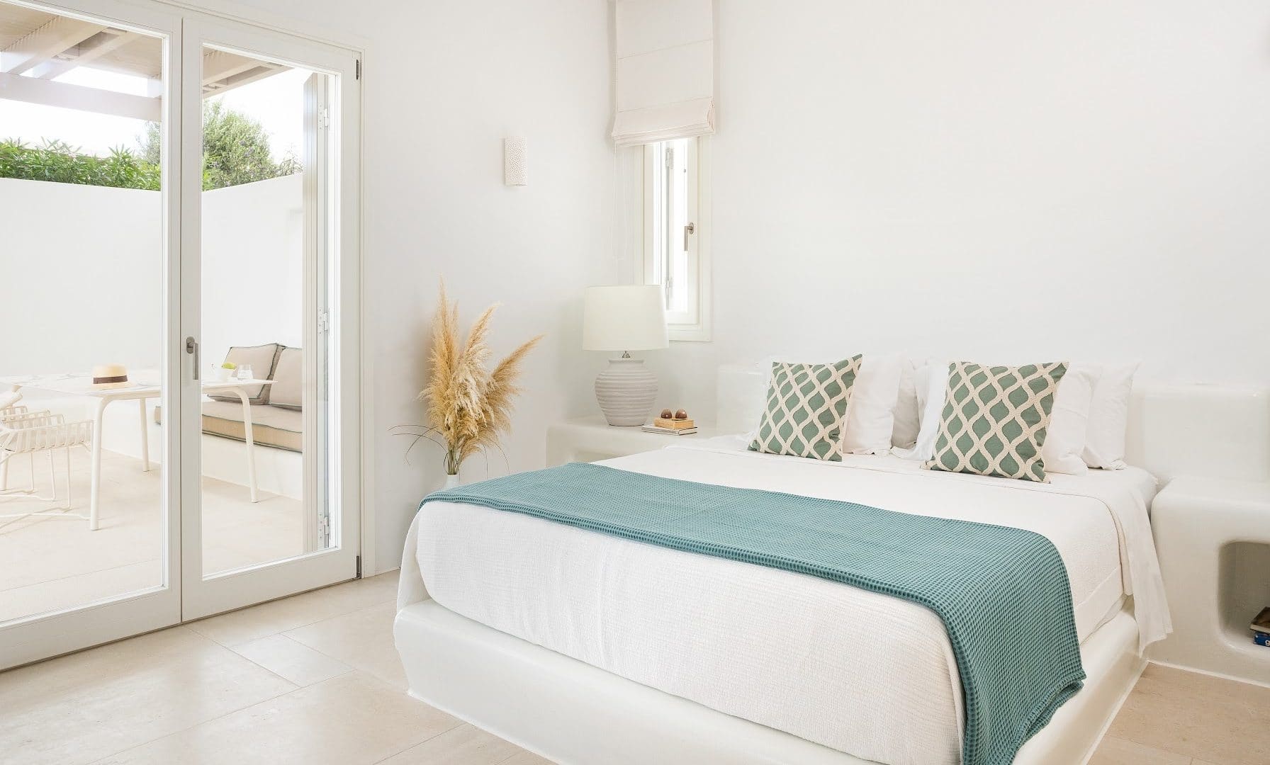 Luxury-Villa-Living-Paros-11-Bedrooms-Chivas-4