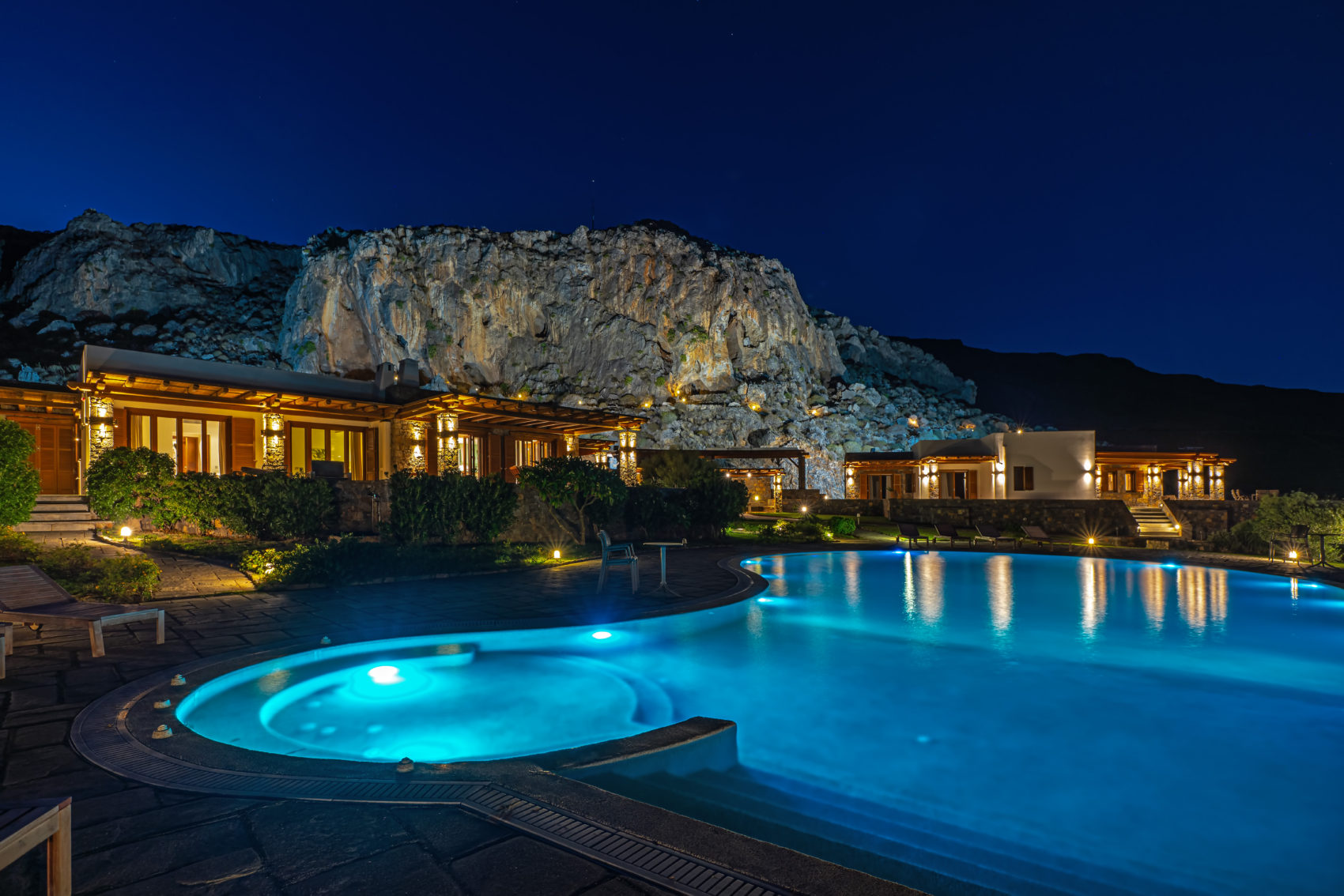 Caves-Villa-II-_DSA74154-1700×1134