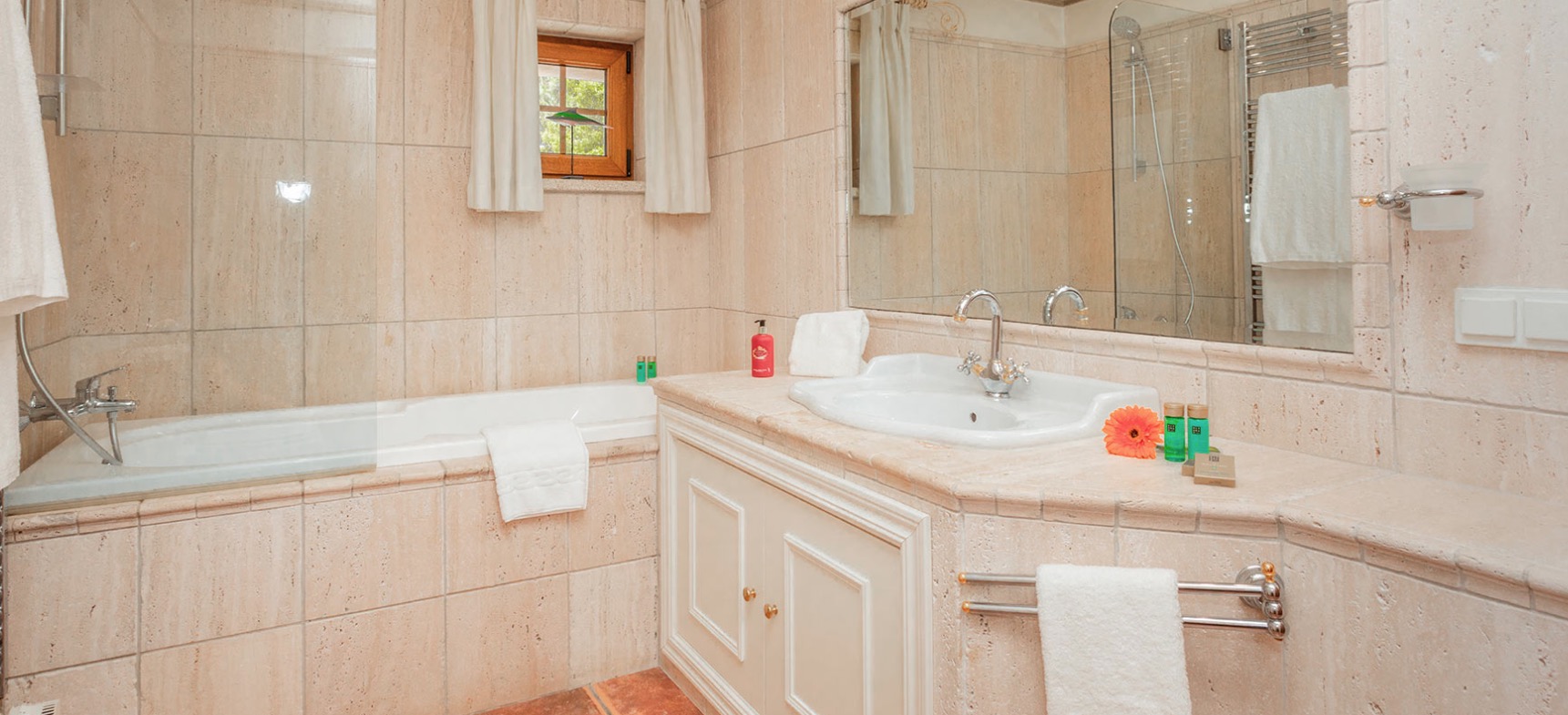 Luxury-Villa-Living-Villa-Aguiar-Quinta-Verde-Portugal-17