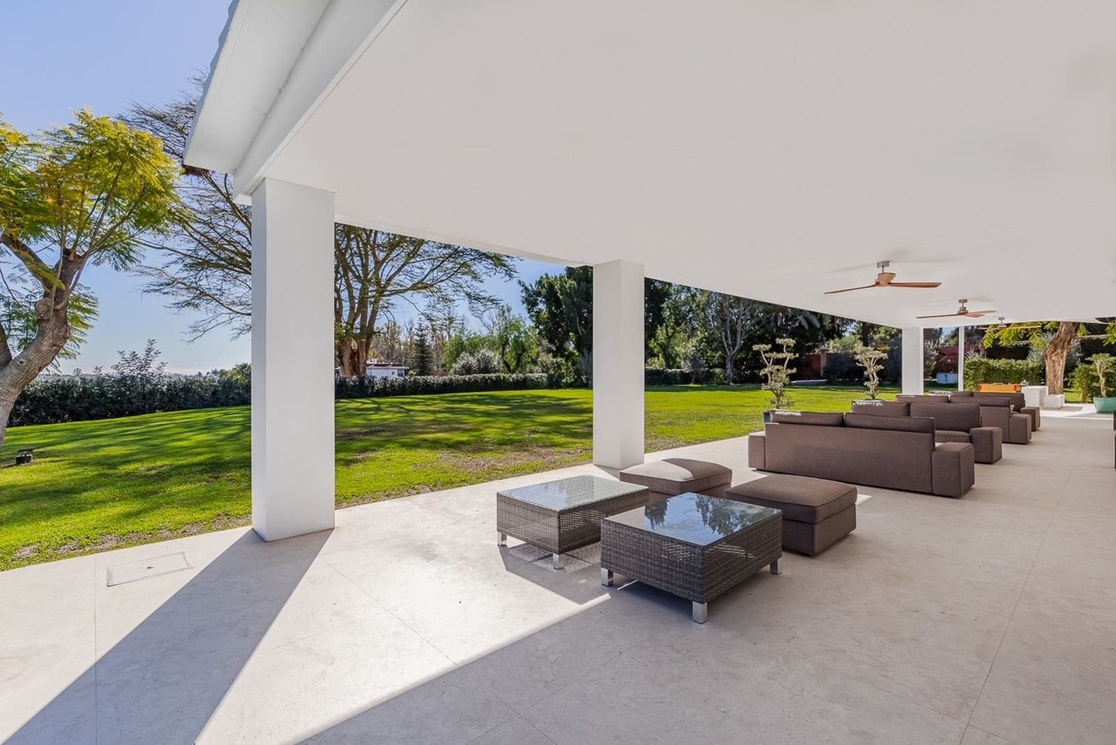 Luxury-Event-villa-Marbella-LuxuryVillaLiving-Villa-Villa-Wataru-8