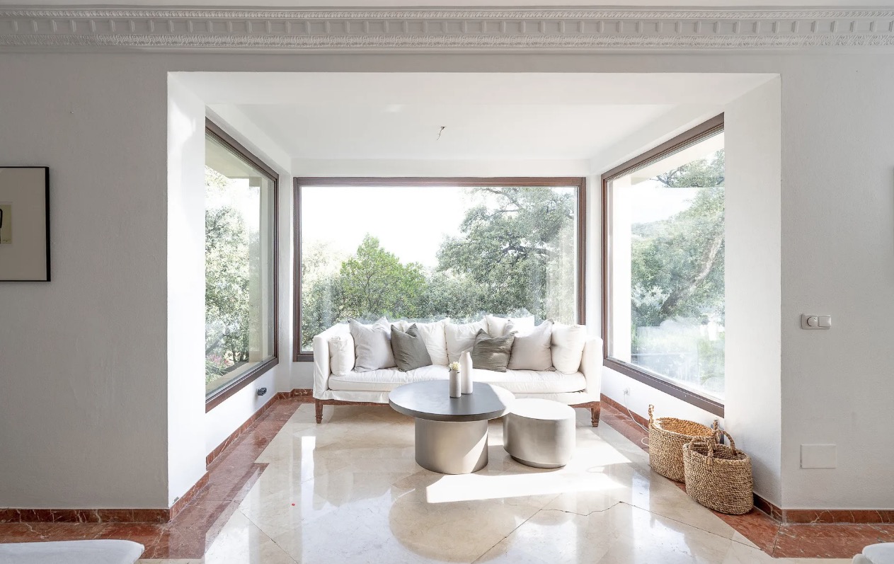 Luxury-Villa-Living-Villa-De Boinville-Spain14
