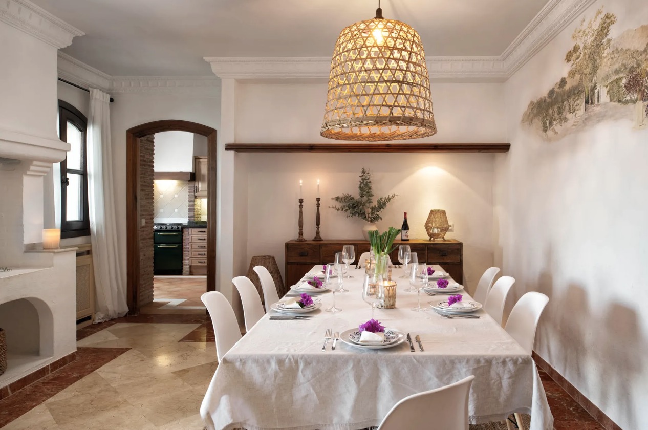 Luxury-Villa-Living-Villa-De Boinville-Spain18