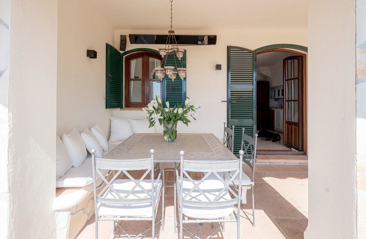 Luxury-Villa-Living-Villa-De Boinville-Spain19