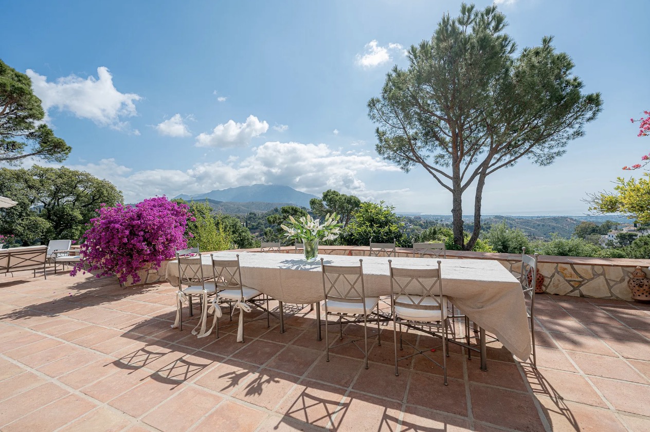 Luxury-Villa-Living-Villa-De Boinville-Spain33