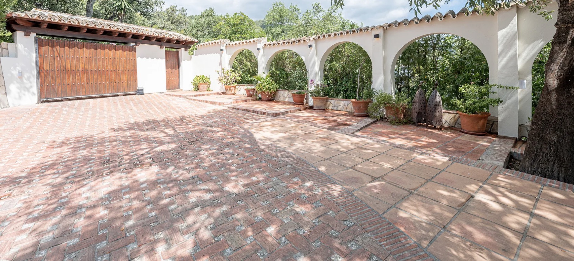 Luxury-Villa-Living-Villa-De Boinville-Spain9