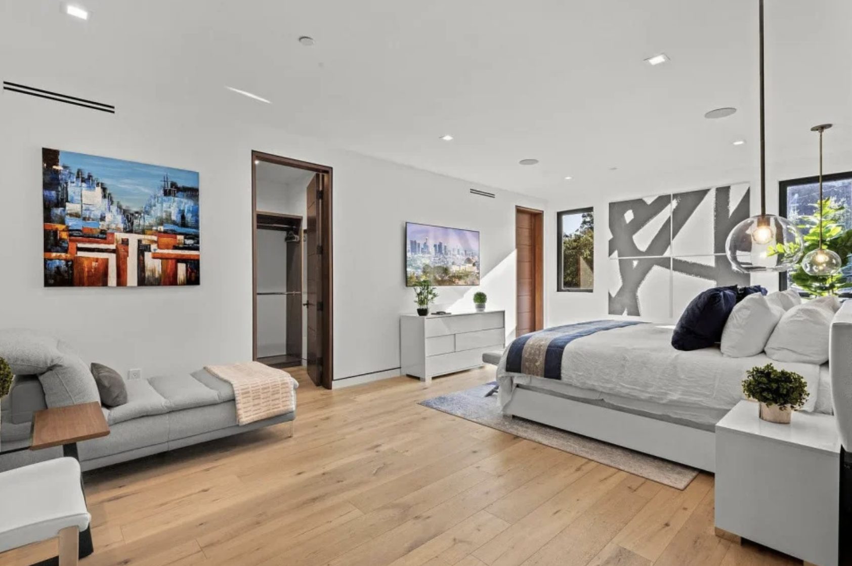 Screenshot 2025-04-23 at 13.42.04