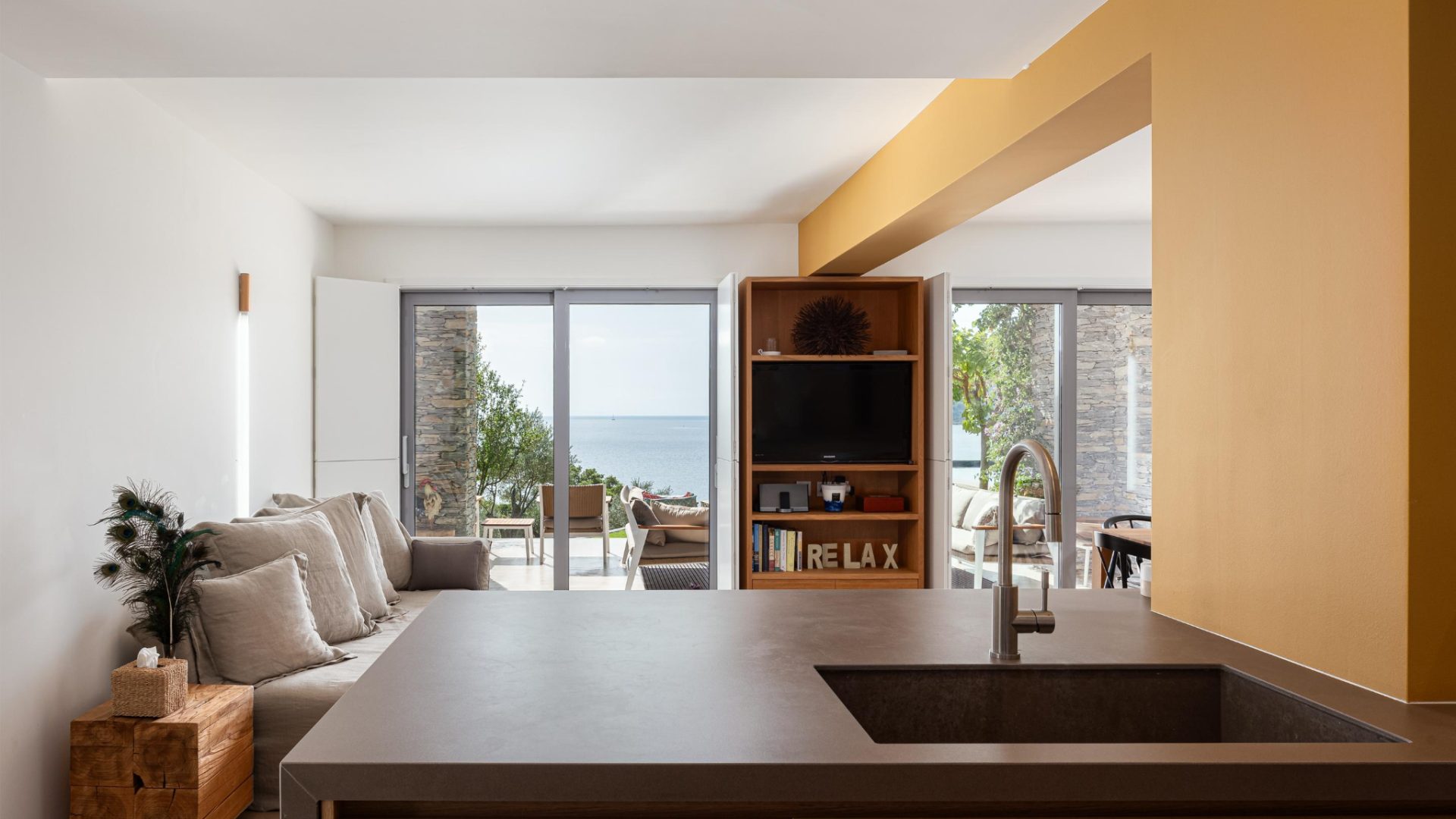 luxury-villa-living-acutus-skiathos-21