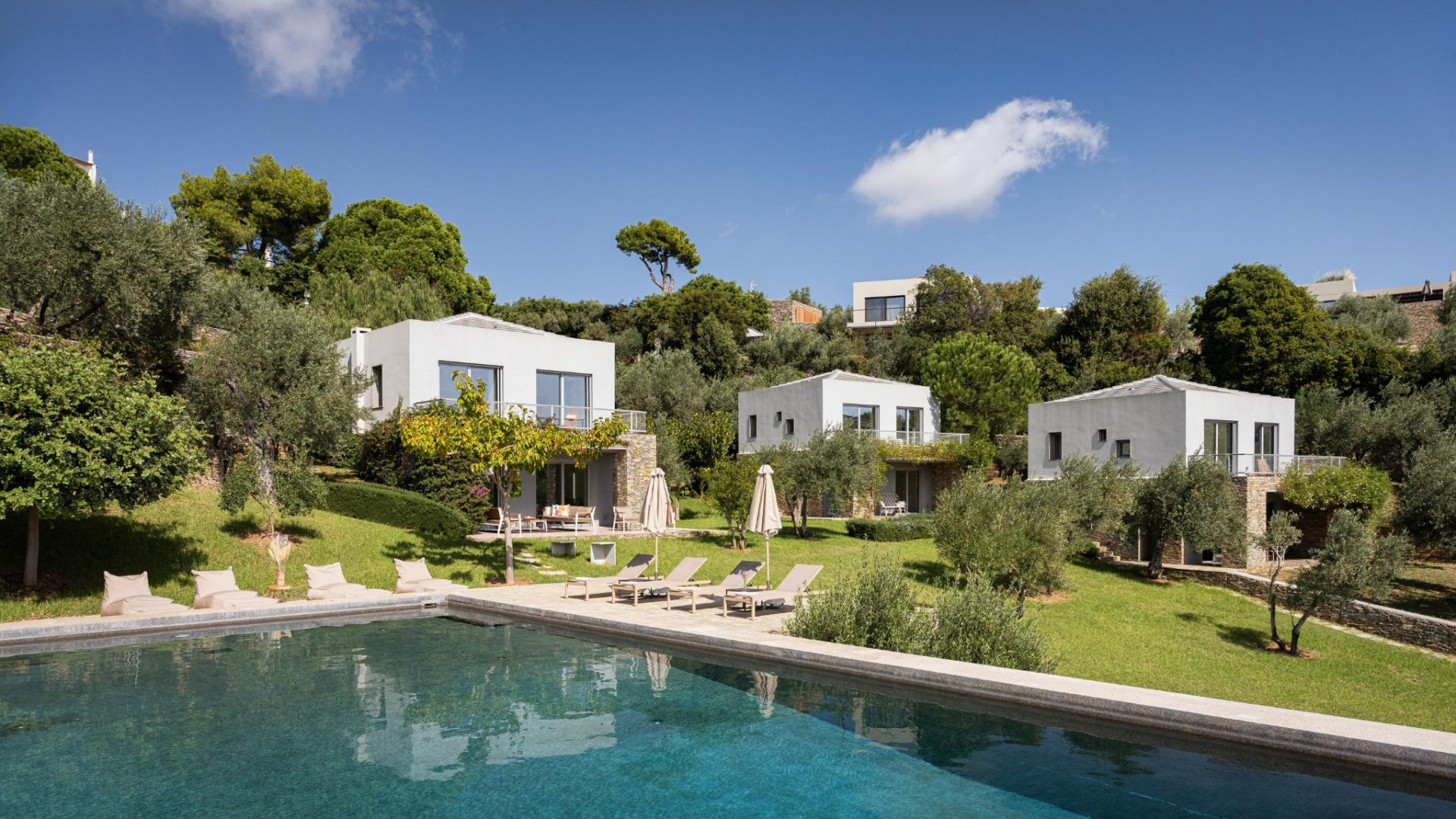 luxury-villa-living-acutus-skiathos-4