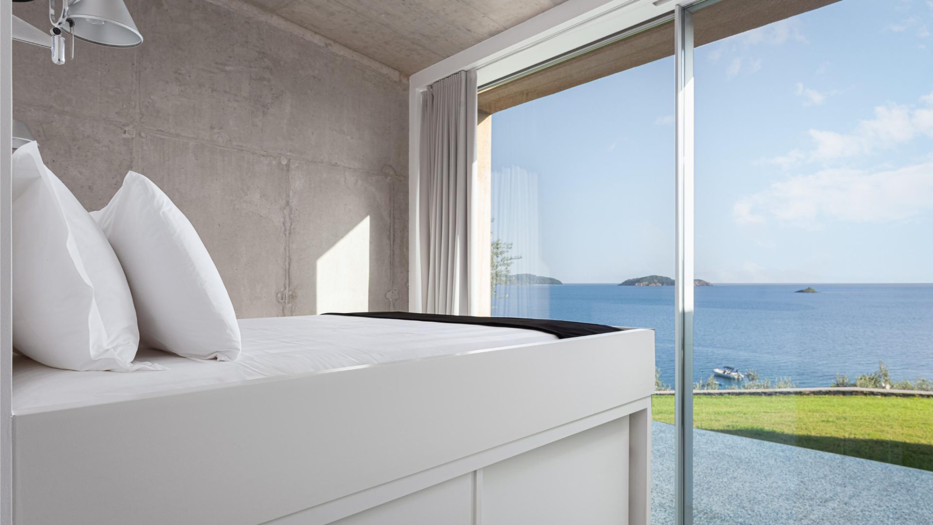 luxury-villa-living-acutus-skiathos-8