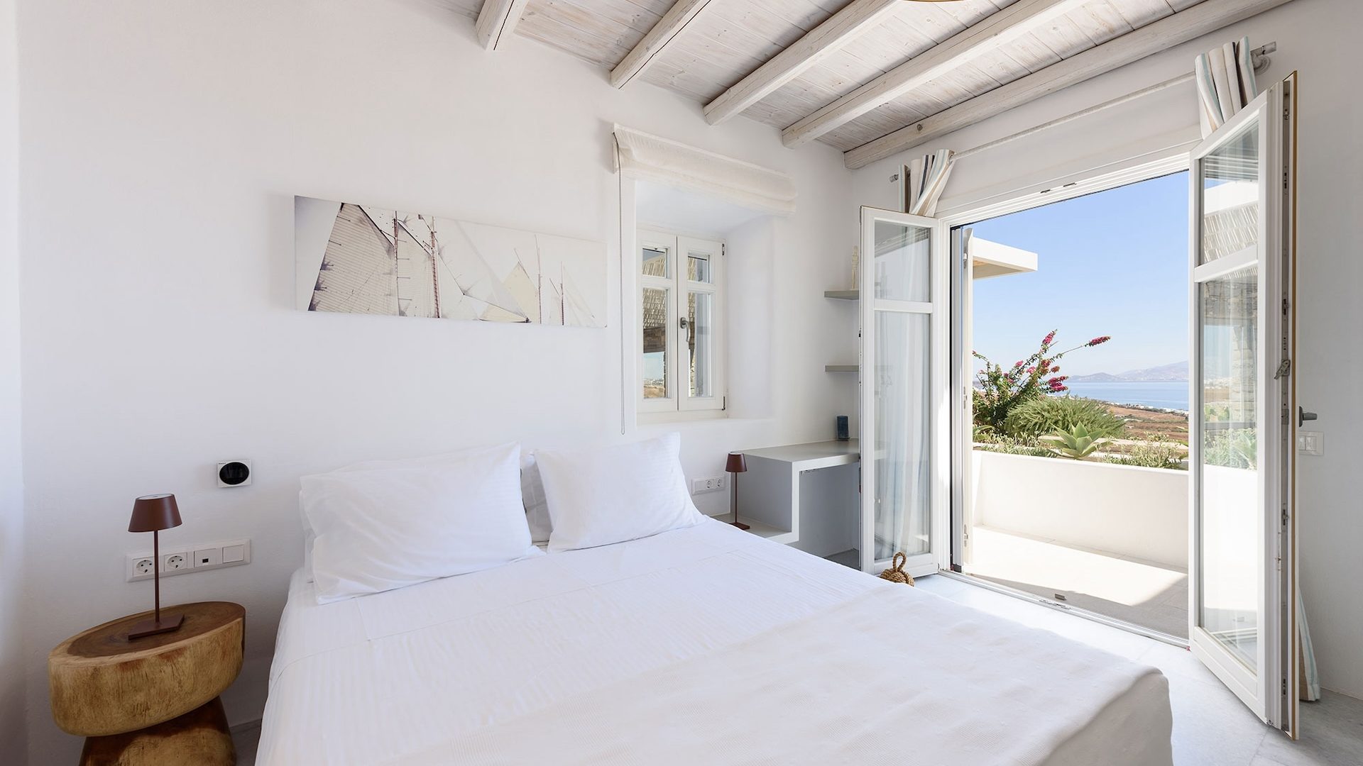 luxury-villa-living-fidelis-paros-10