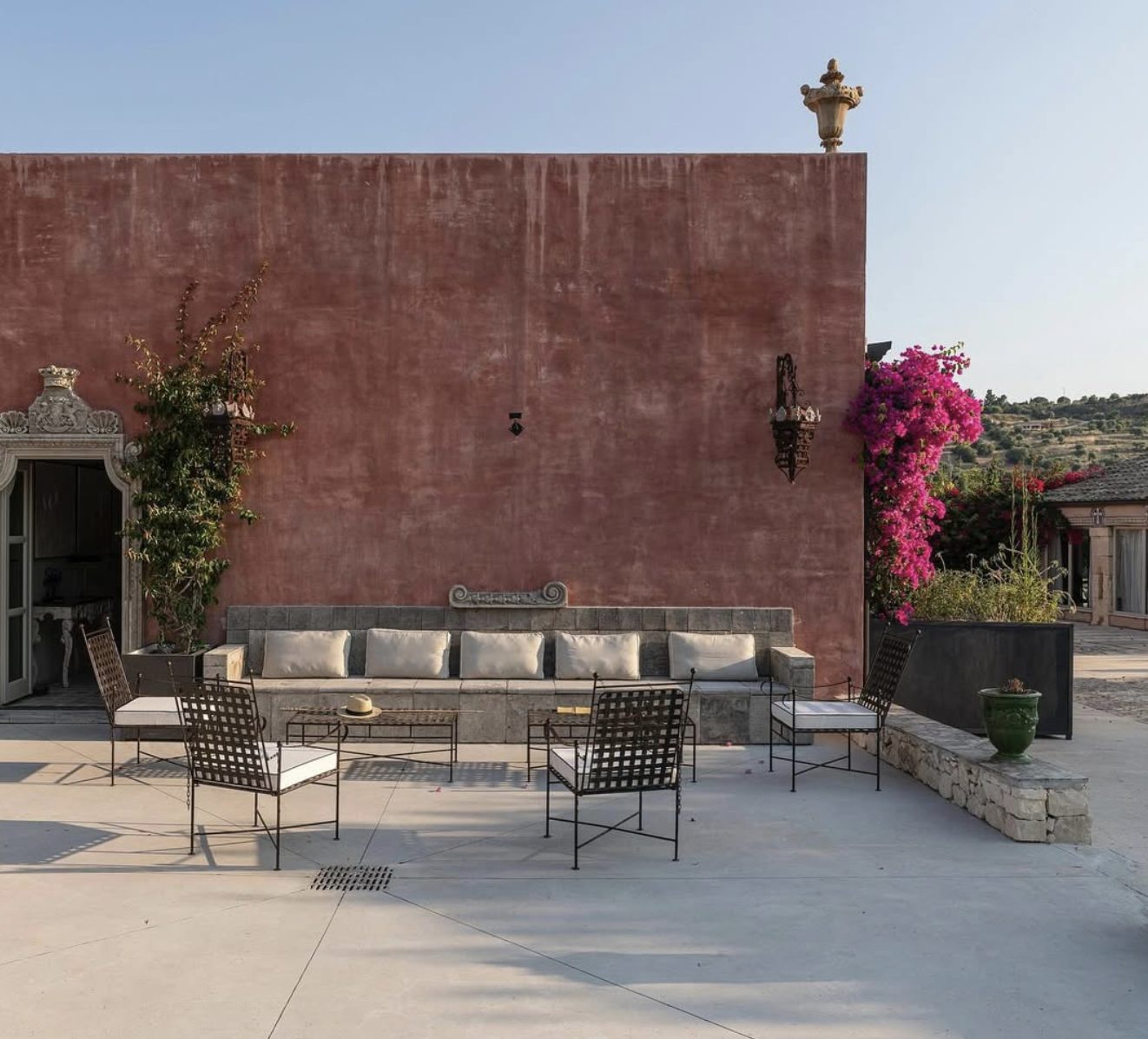 Luxury-Villa-Living-The-Filming-Villas-Villa-Ricci-Sicily-Italy20 Luxury-Villa-Living-The-Filming-Villas-Villa-Ricci-Sicily-Italy20