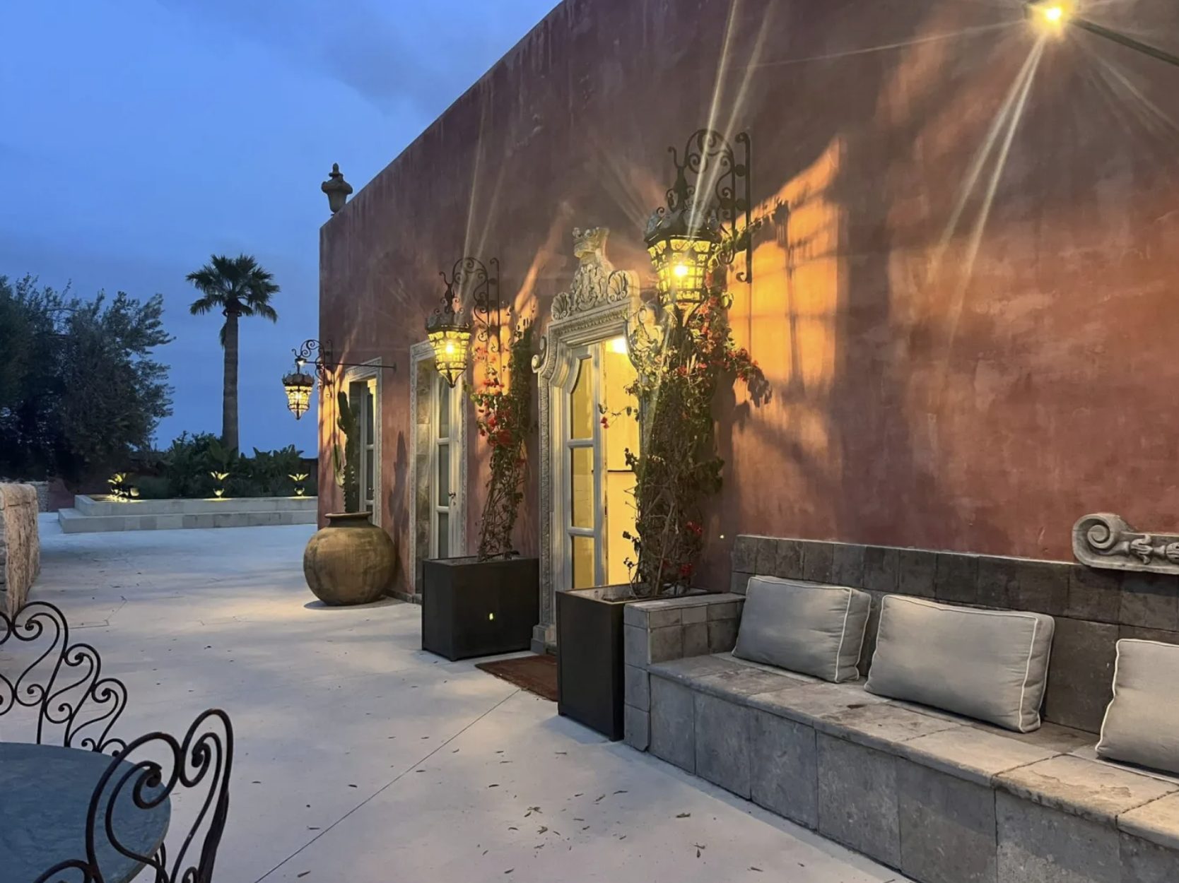 Luxury-Villa-Living-The-Filming-Villas-Villa-Ricci-Sicily-Italy5 Luxury-Villa-Living-The-Filming-Villas-Villa-Ricci-Sicily-Italy5