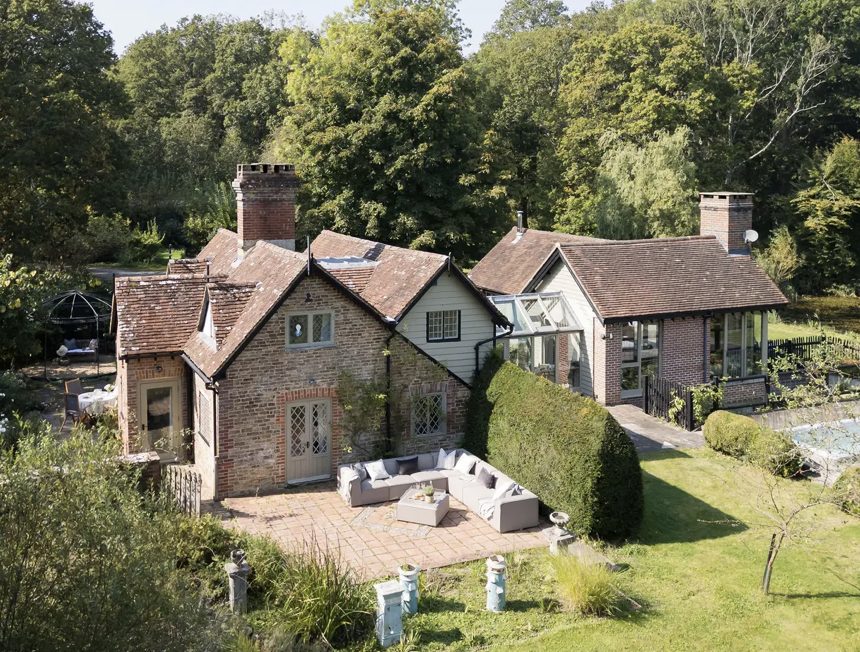 Luxury-Villa-Living-Foxlink-UK3