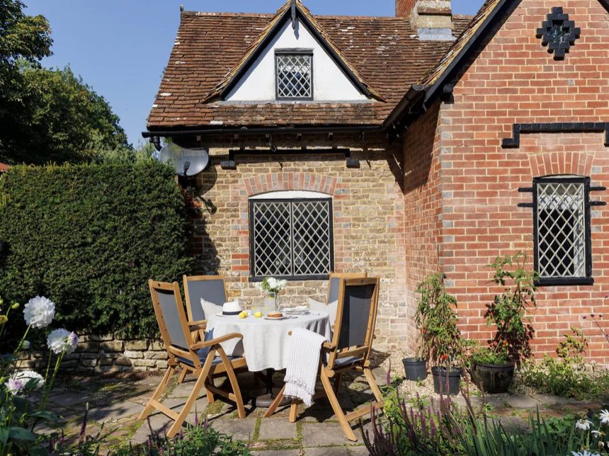 Luxury-Villa-Living-Foxlink-UK35