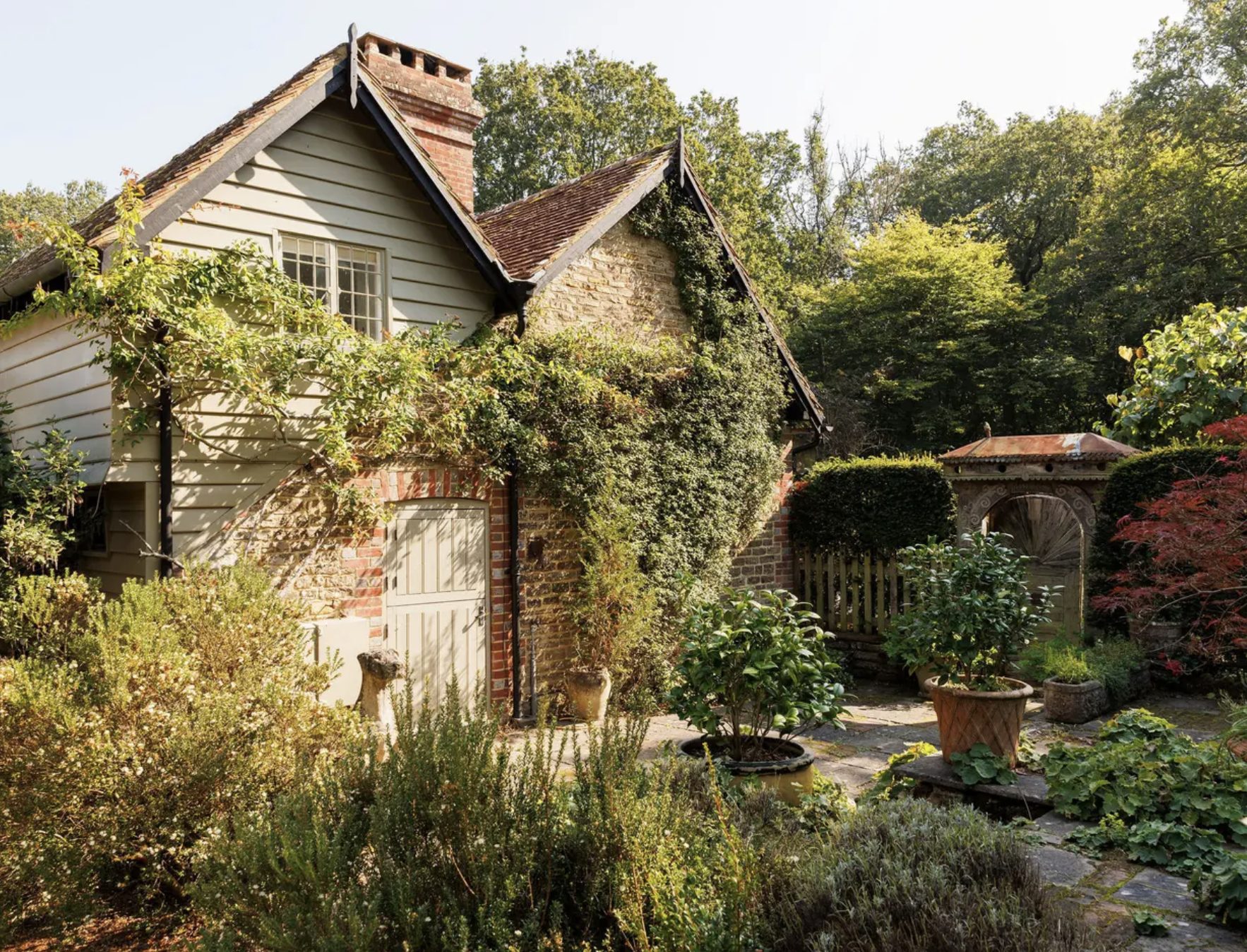 Luxury-Villa-Living-Foxlink-UK4