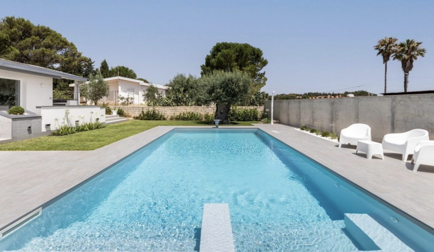 Luxury-Villa-Living-The-Filming-Villas-Villa-Enzo-Sicily-Italy4