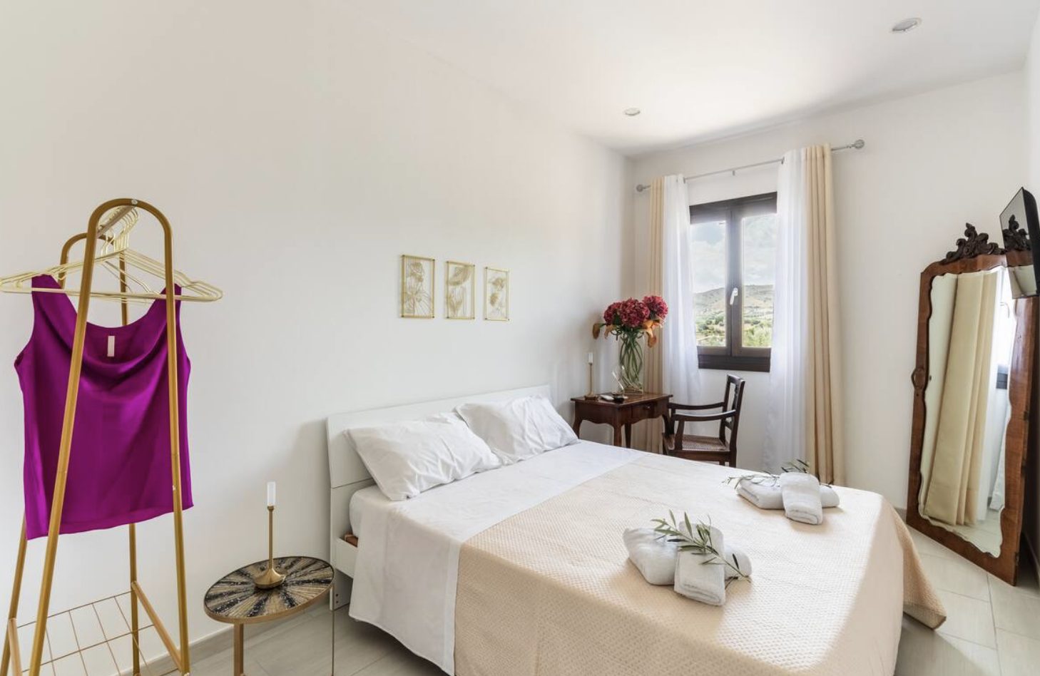 Luxury-Villa-Living-The-Filming-Villas-Villa-Monaco-Sicily-Italy20