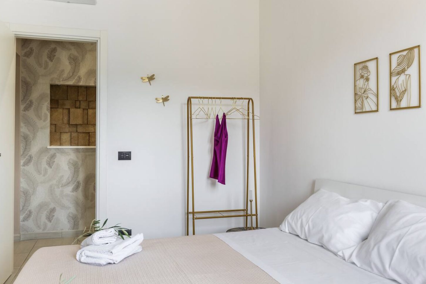 Luxury-Villa-Living-The-Filming-Villas-Villa-Monaco-Sicily-Italy21