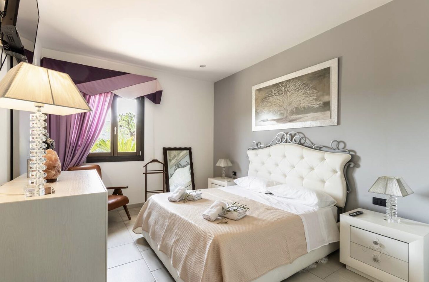 Luxury-Villa-Living-The-Filming-Villas-Villa-Monaco-Sicily-Italy25