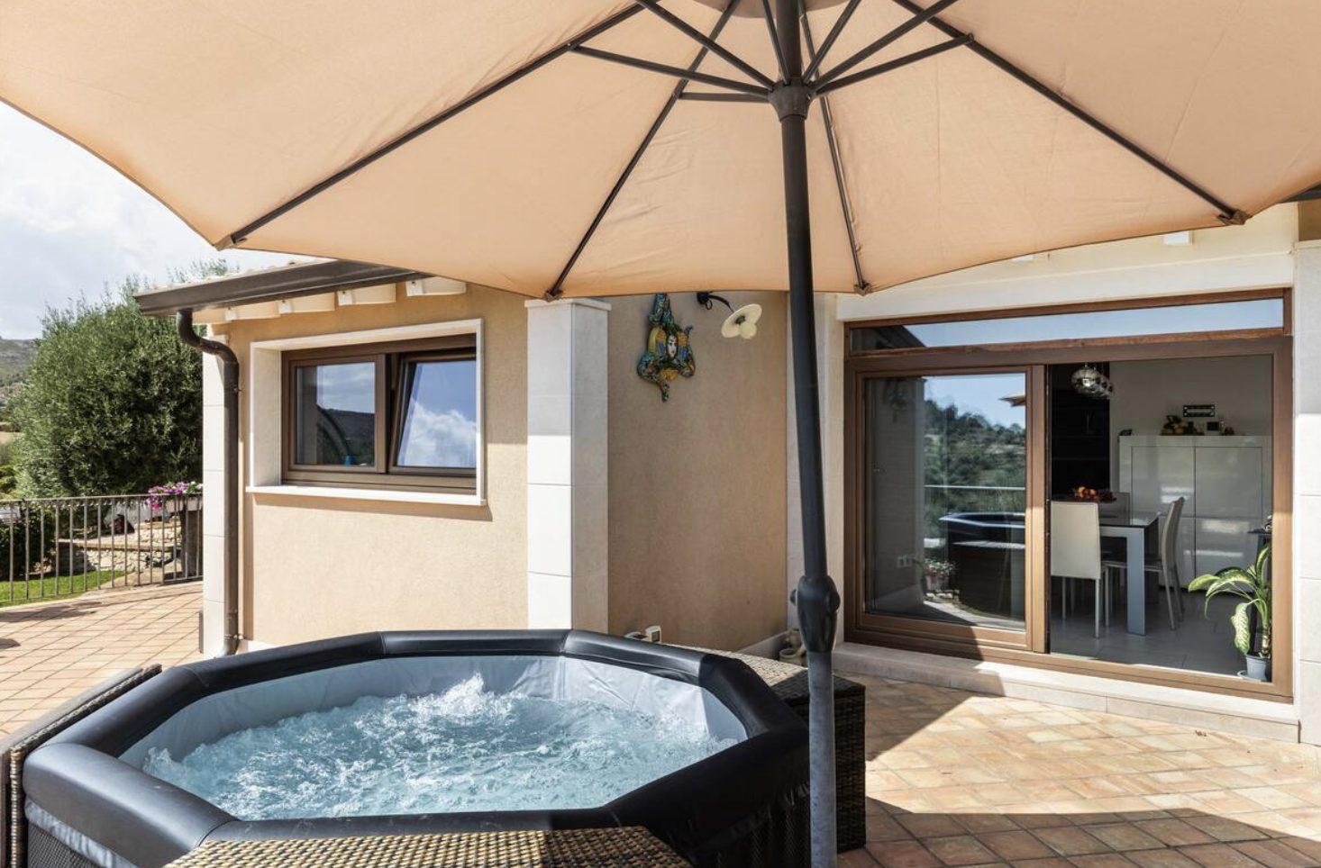 Luxury-Villa-Living-The-Filming-Villas-Villa-Monaco-Sicily-Italy33