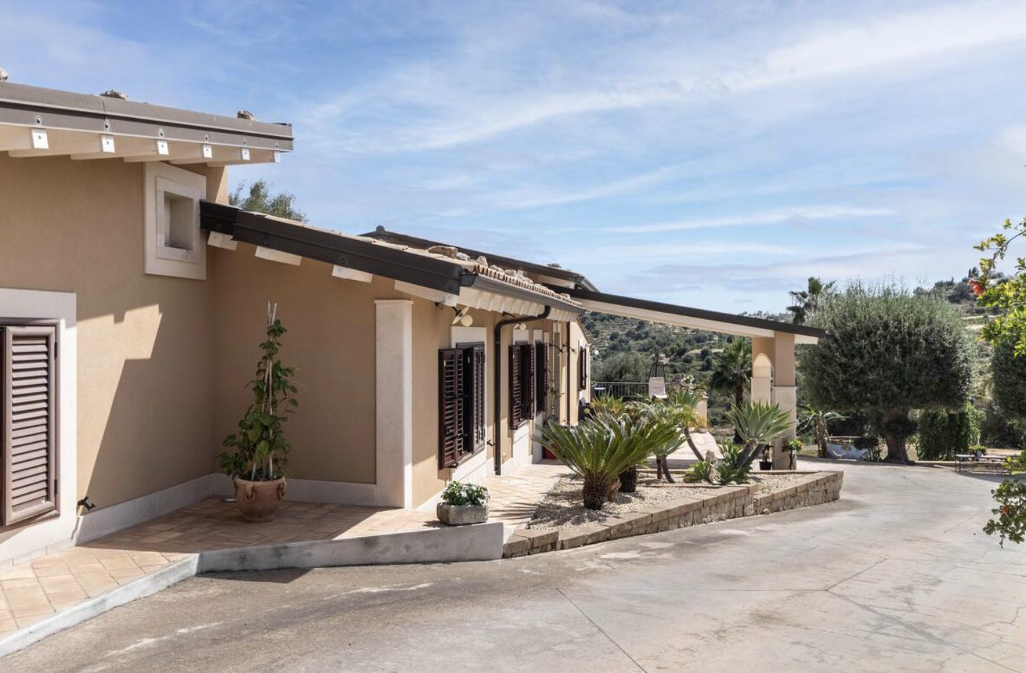 Luxury-Villa-Living-The-Filming-Villas-Villa-Monaco-Sicily-Italy51