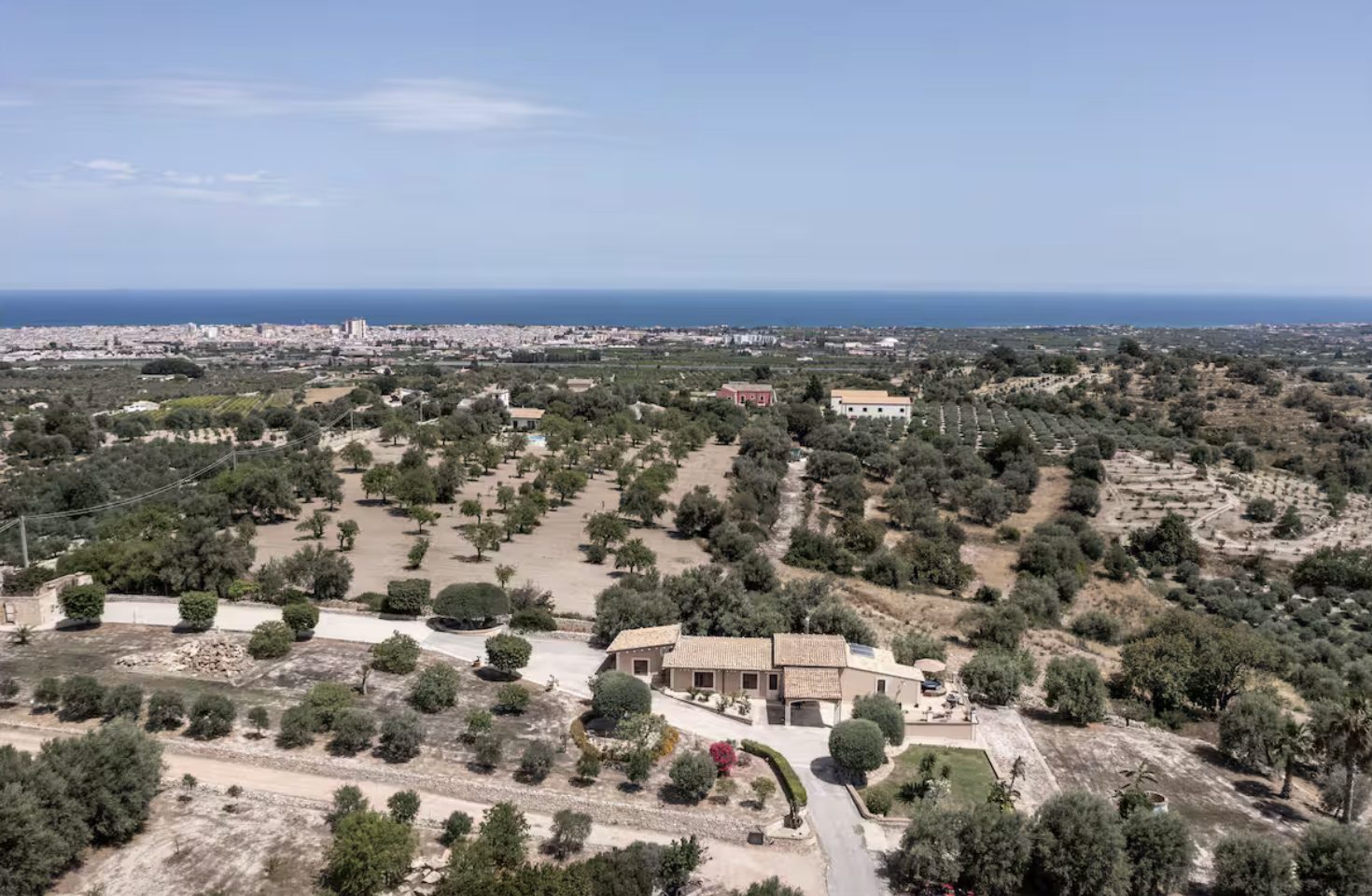 Luxury-Villa-Living-The-Filming-Villas-Villa-Monaco-Sicily-Italy53