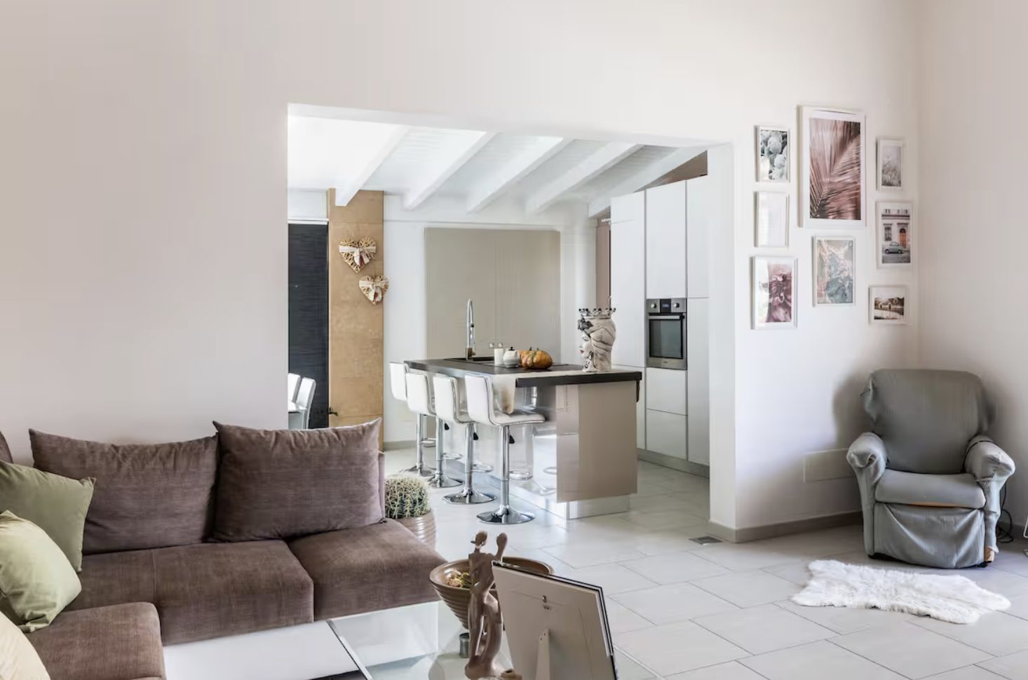 Luxury-Villa-Living-The-Filming-Villas-Villa-Monaco-Sicily-Italy7