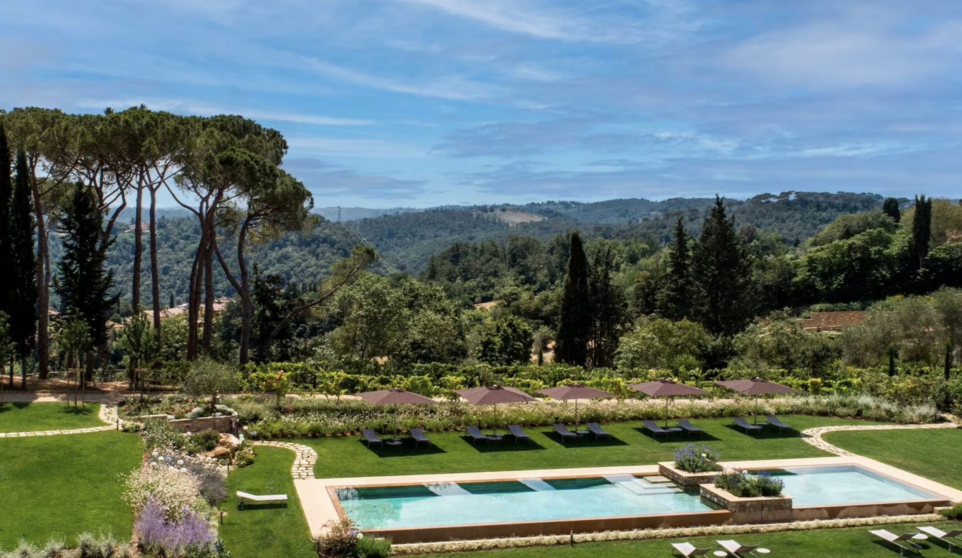 Luxury-Villa-Living-Villa-Tuscany-Italy1