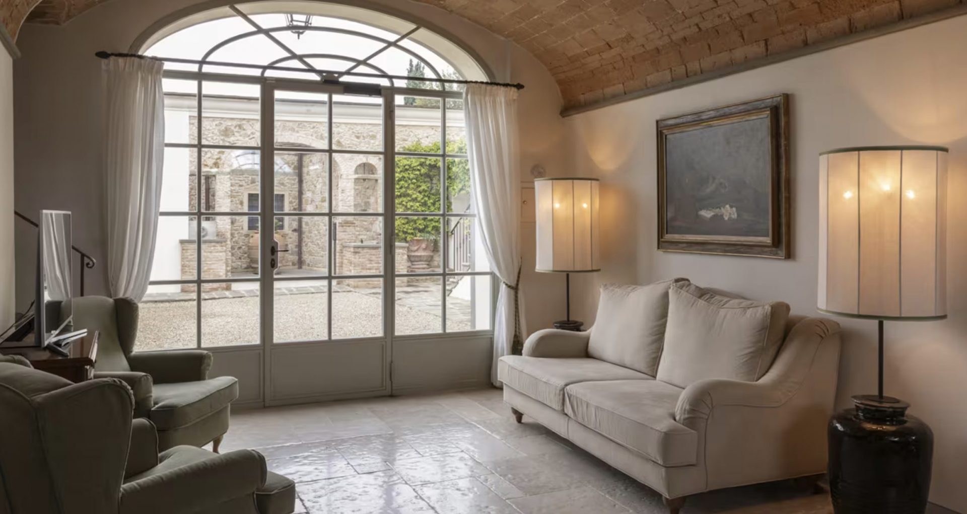 Luxury-Villa-Living-Villa-Tuscany-Italy28