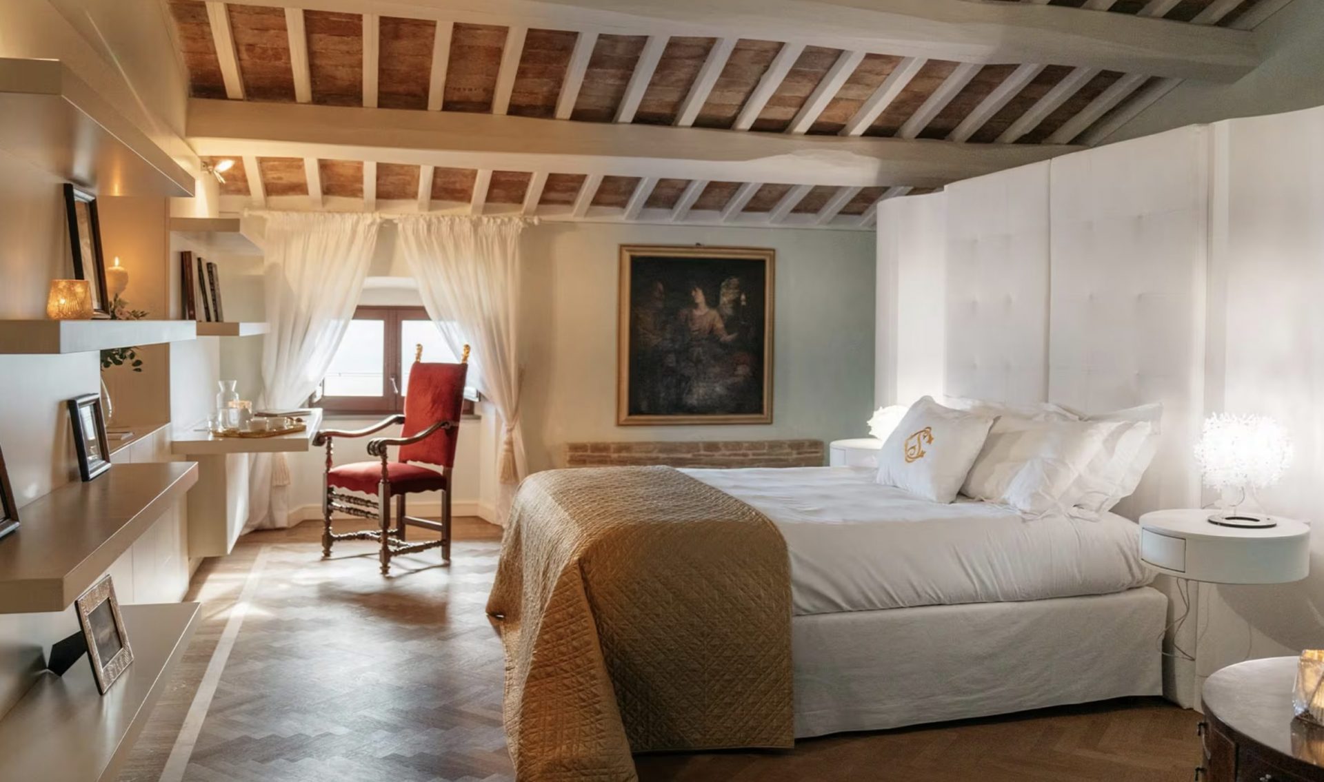 Luxury-Villa-Living-Villa-Umbria-Italy12