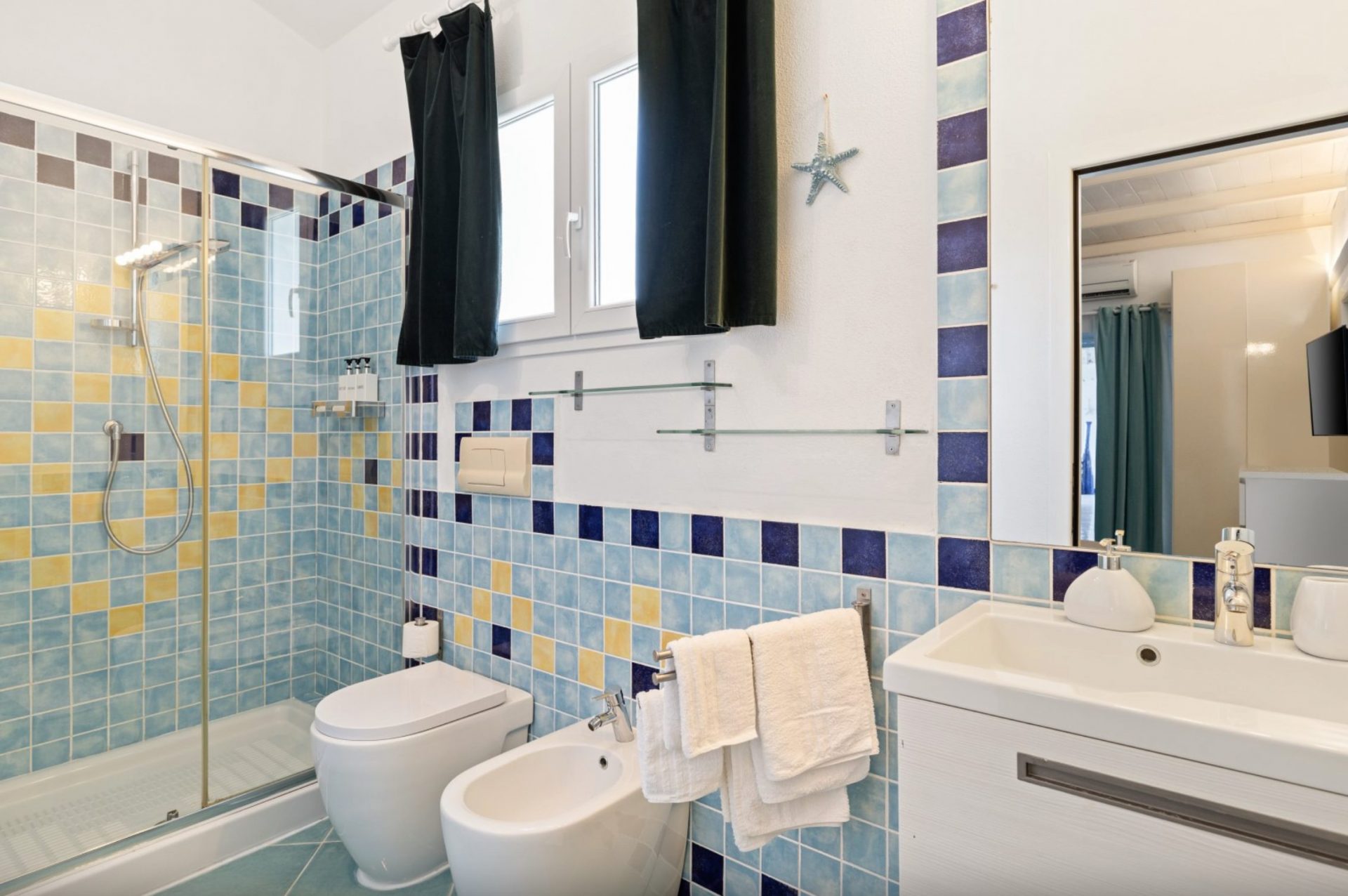 luxury-villa-living-villa-aspdin-sardinia-italy-24 luxury-villa-living-villa-aspdin-sardinia-italy-24