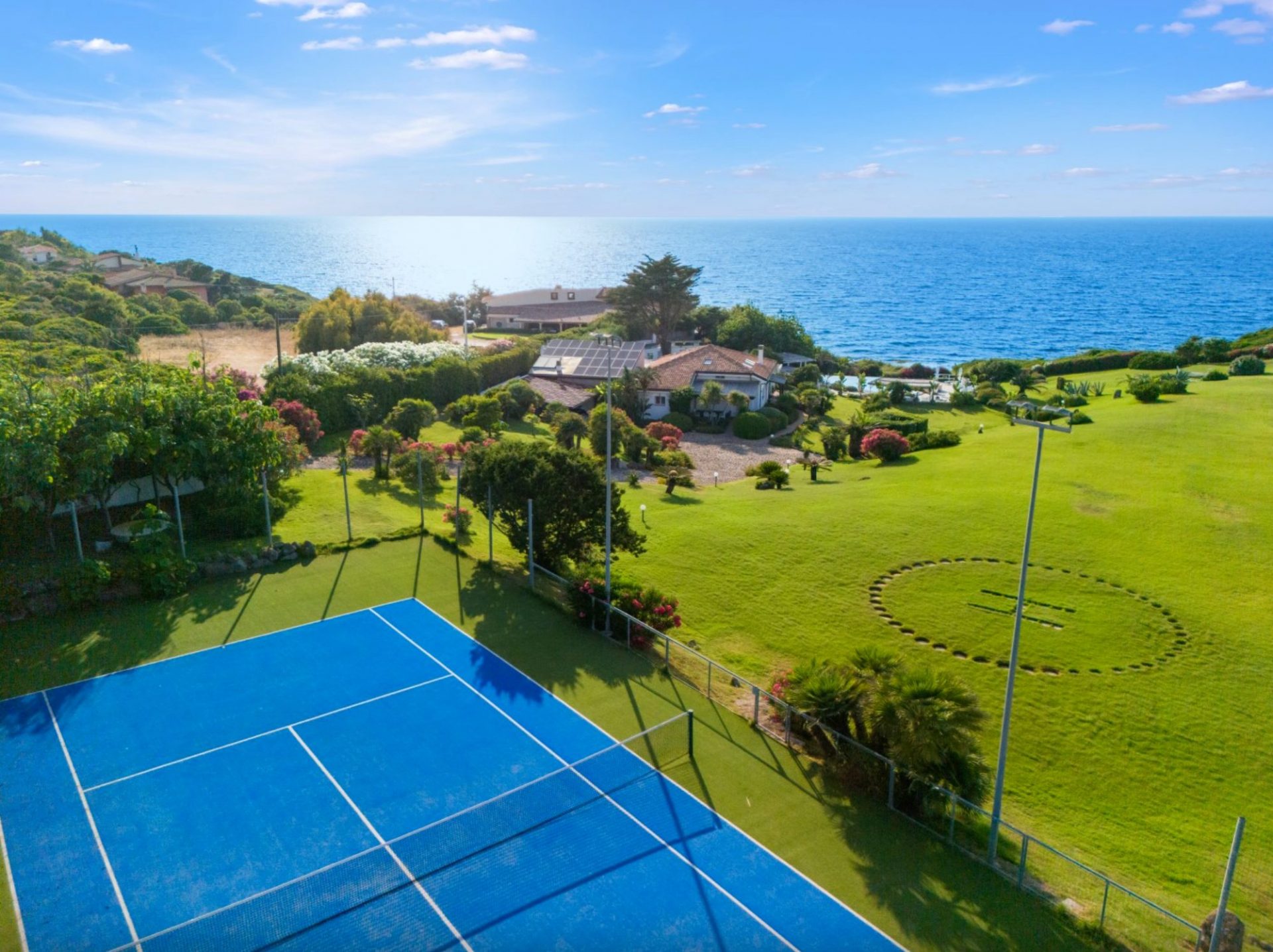 luxury-villa-living-villa-aspdin-sardinia-italy-8 luxury-villa-living-villa-aspdin-sardinia-italy-8