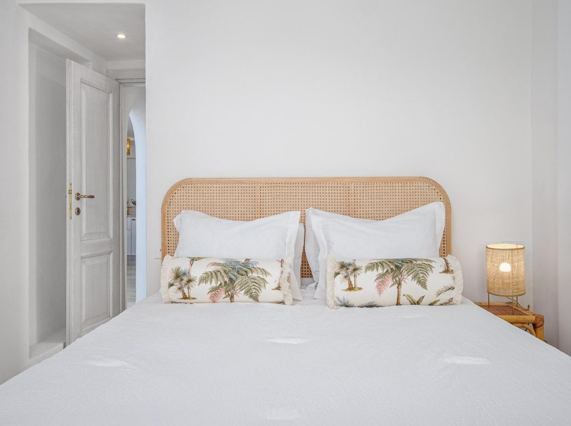 luxury-villa-living-villa-basov-sardinia-italy-7