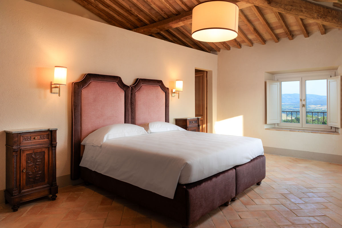 luxury-villa-living-villa-julian-montalcino-tuscany-italy-10