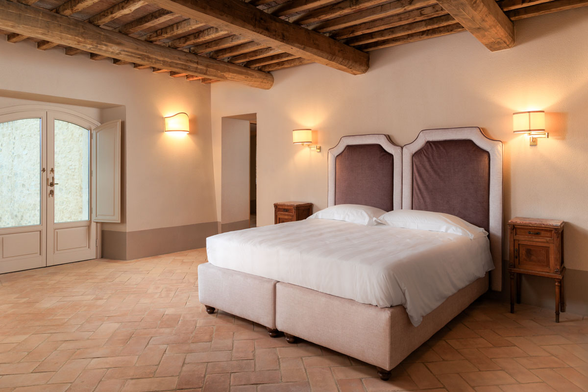 luxury-villa-living-villa-julian-montalcino-tuscany-italy-6