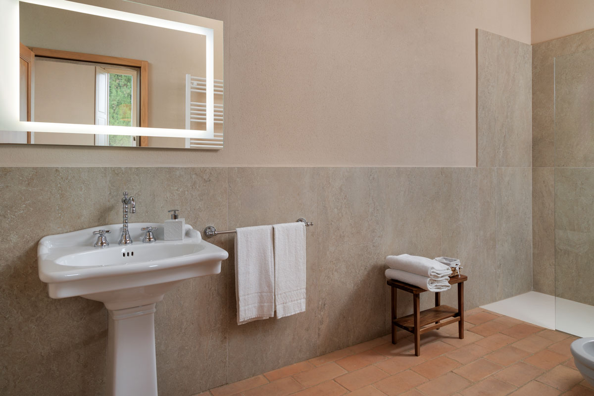 luxury-villa-living-villa-julian-montalcino-tuscany-italy-9